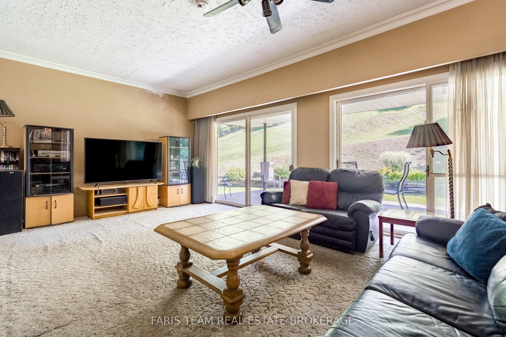 5809 10th Side Road Property Photo 14