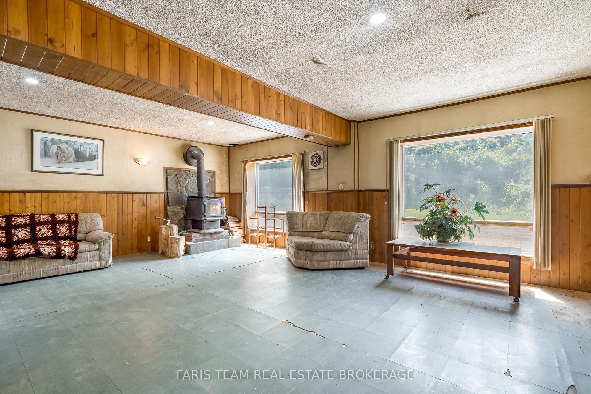 5809 10th Side Road Property Photo 20