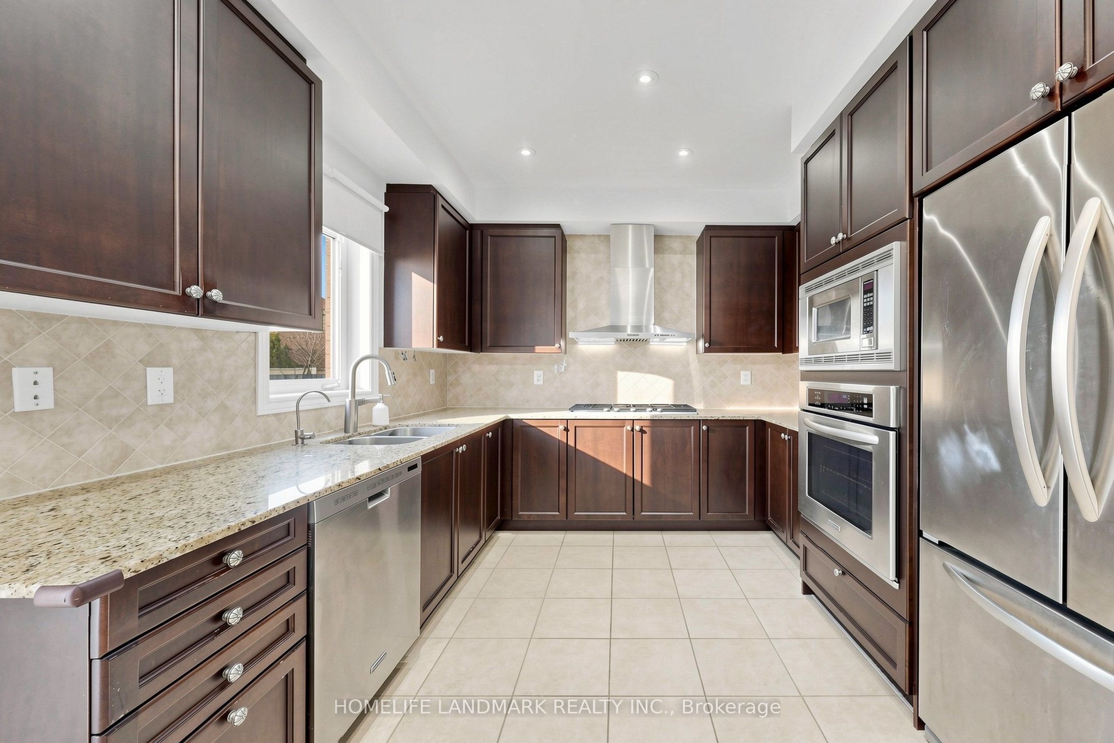 4 Merton Street Property Photo 10