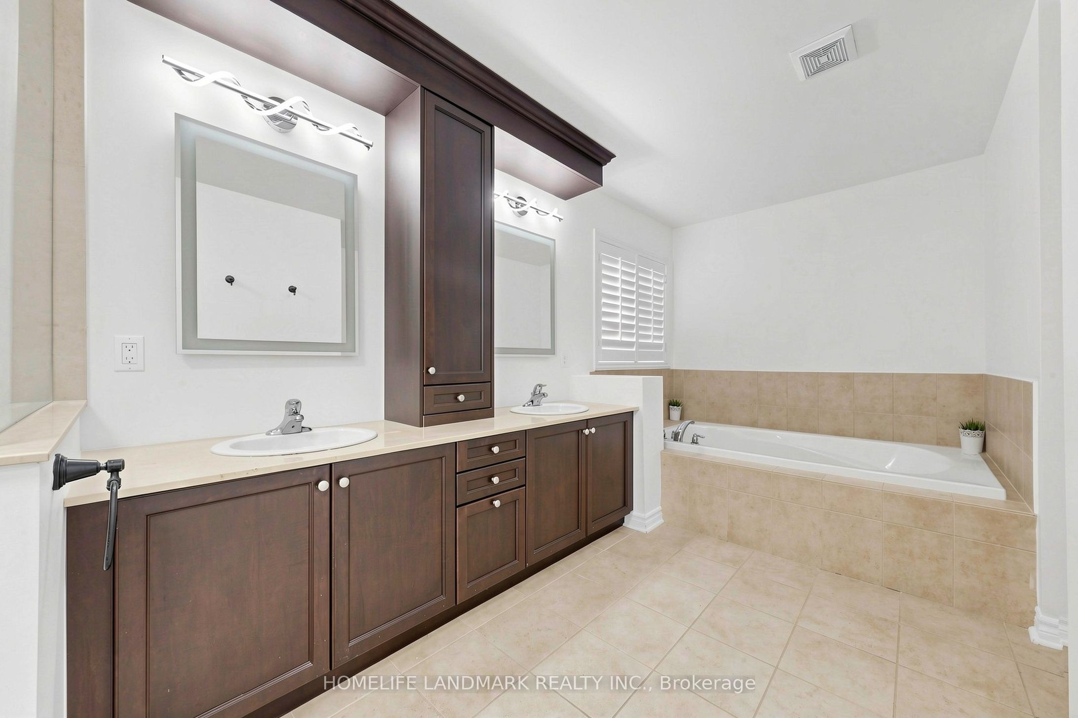 4 Merton Street Property Photo 15