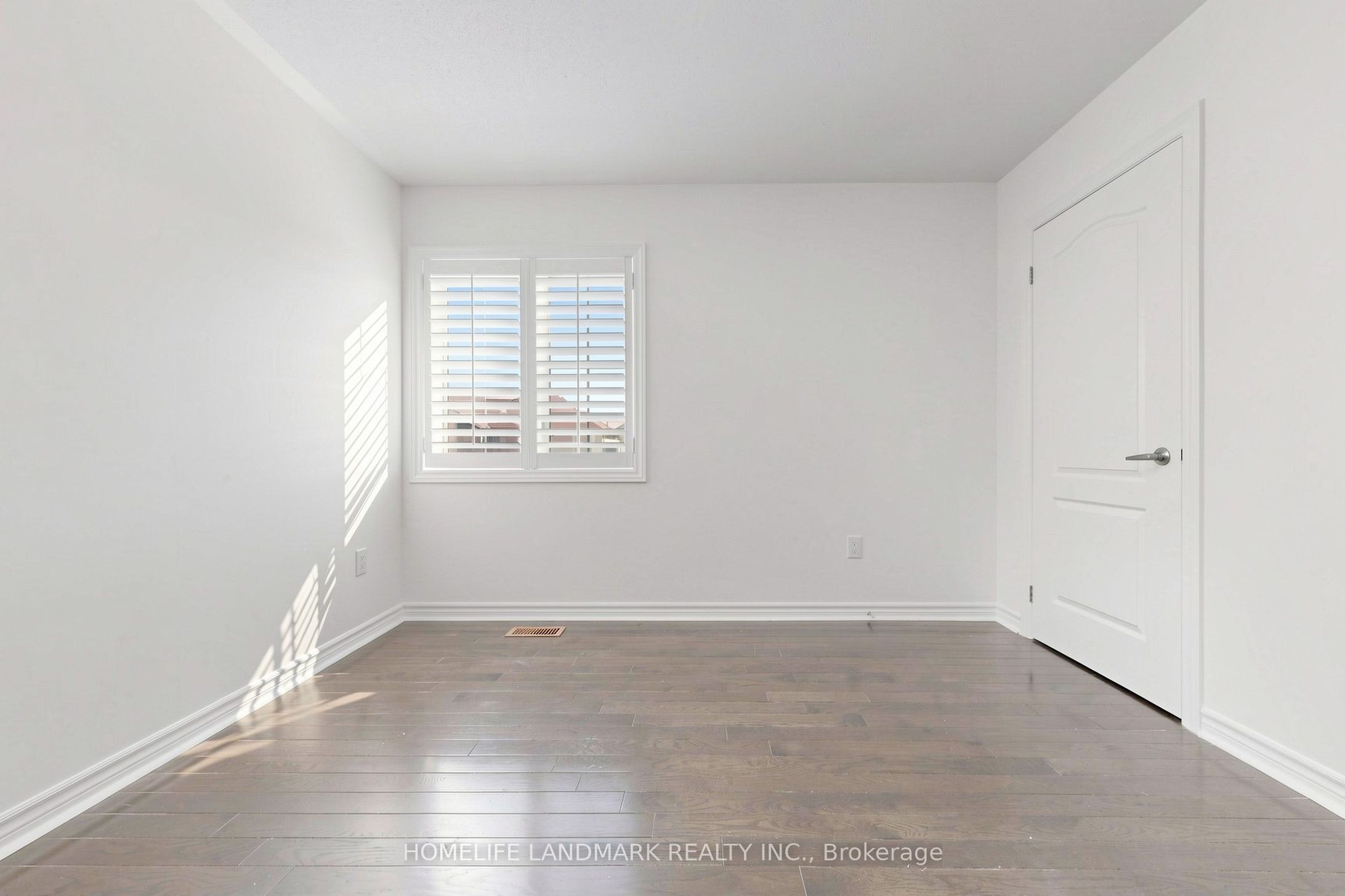 4 Merton Street Property Photo 20