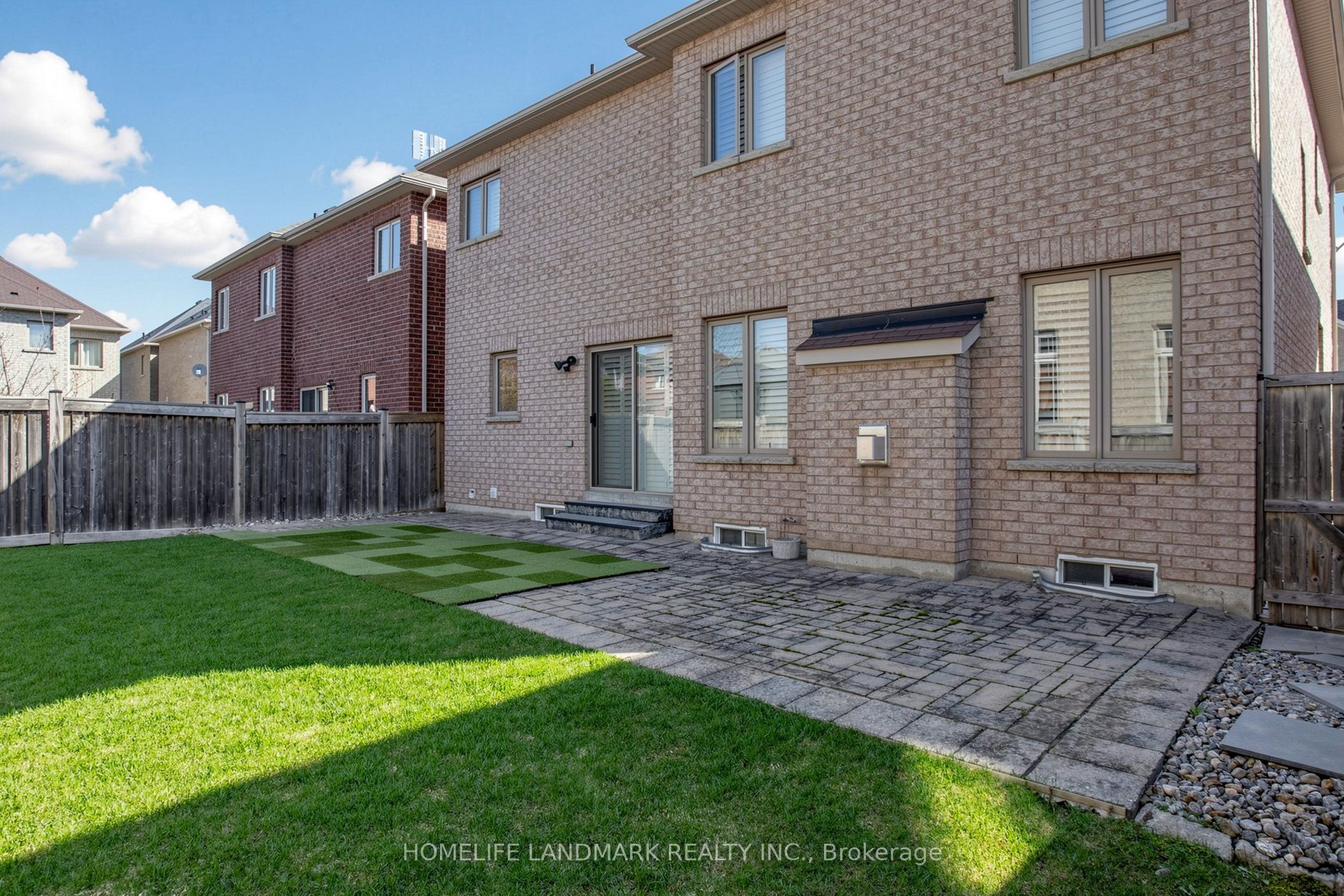 4 Merton Street Property Photo 29