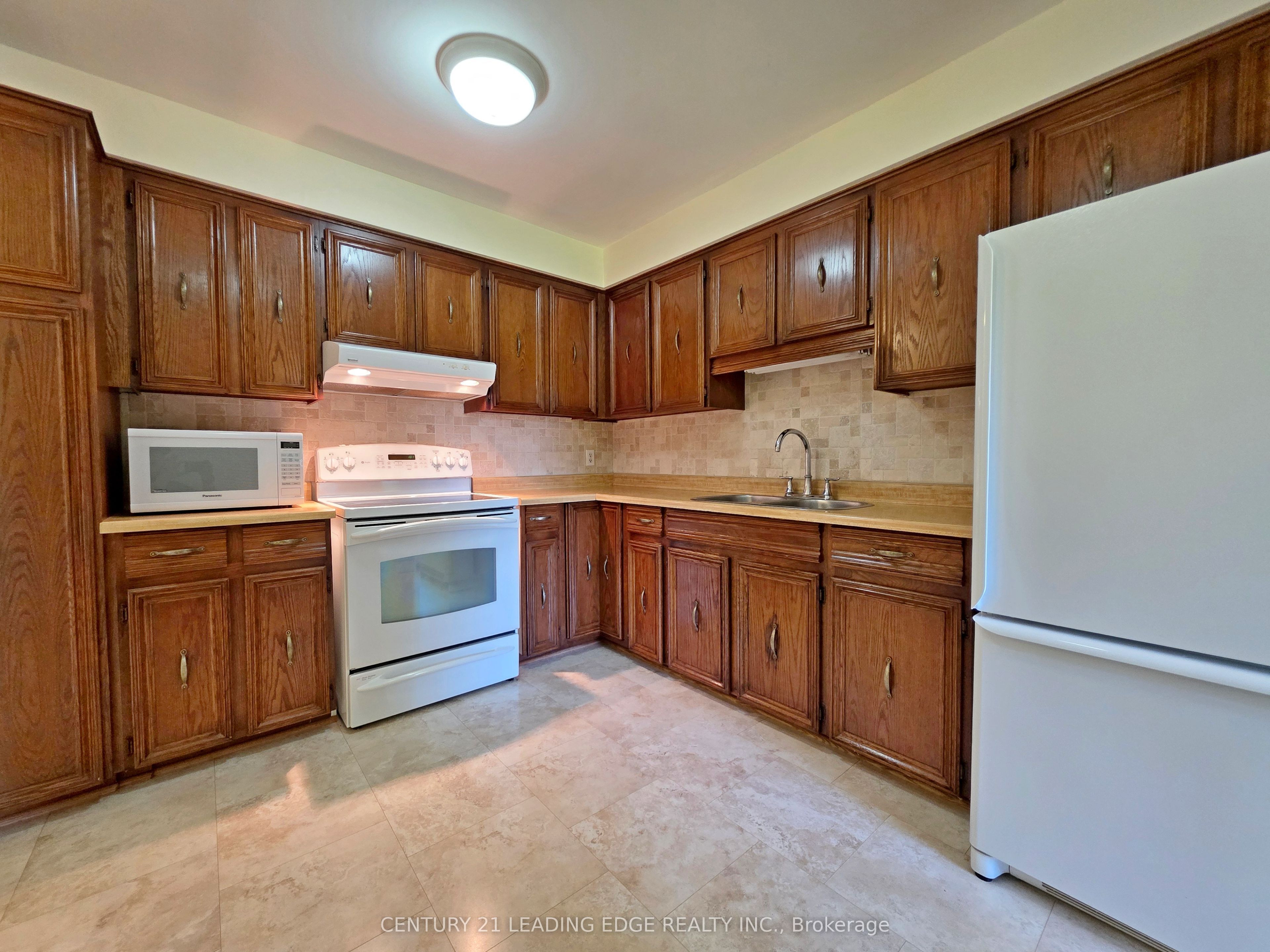 433 May Street 6 Property Photo 5