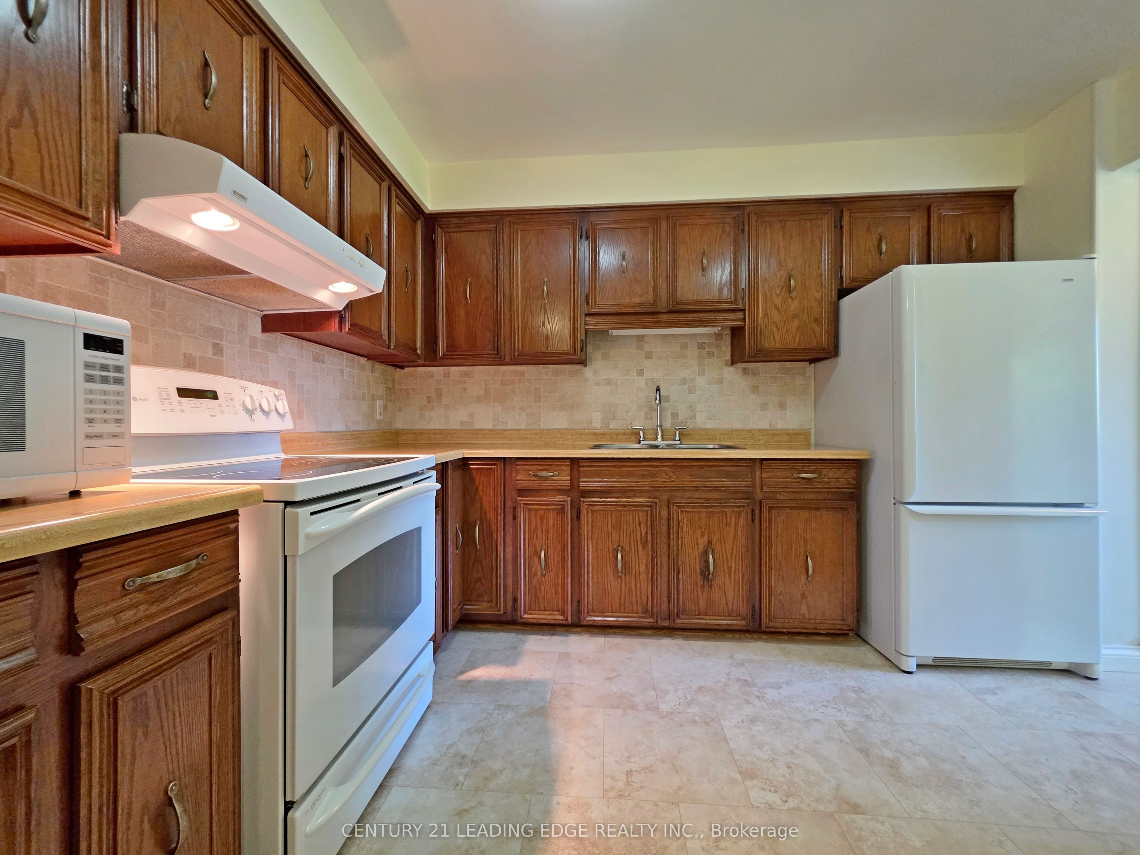 433 May Street 6 Property Photo 6