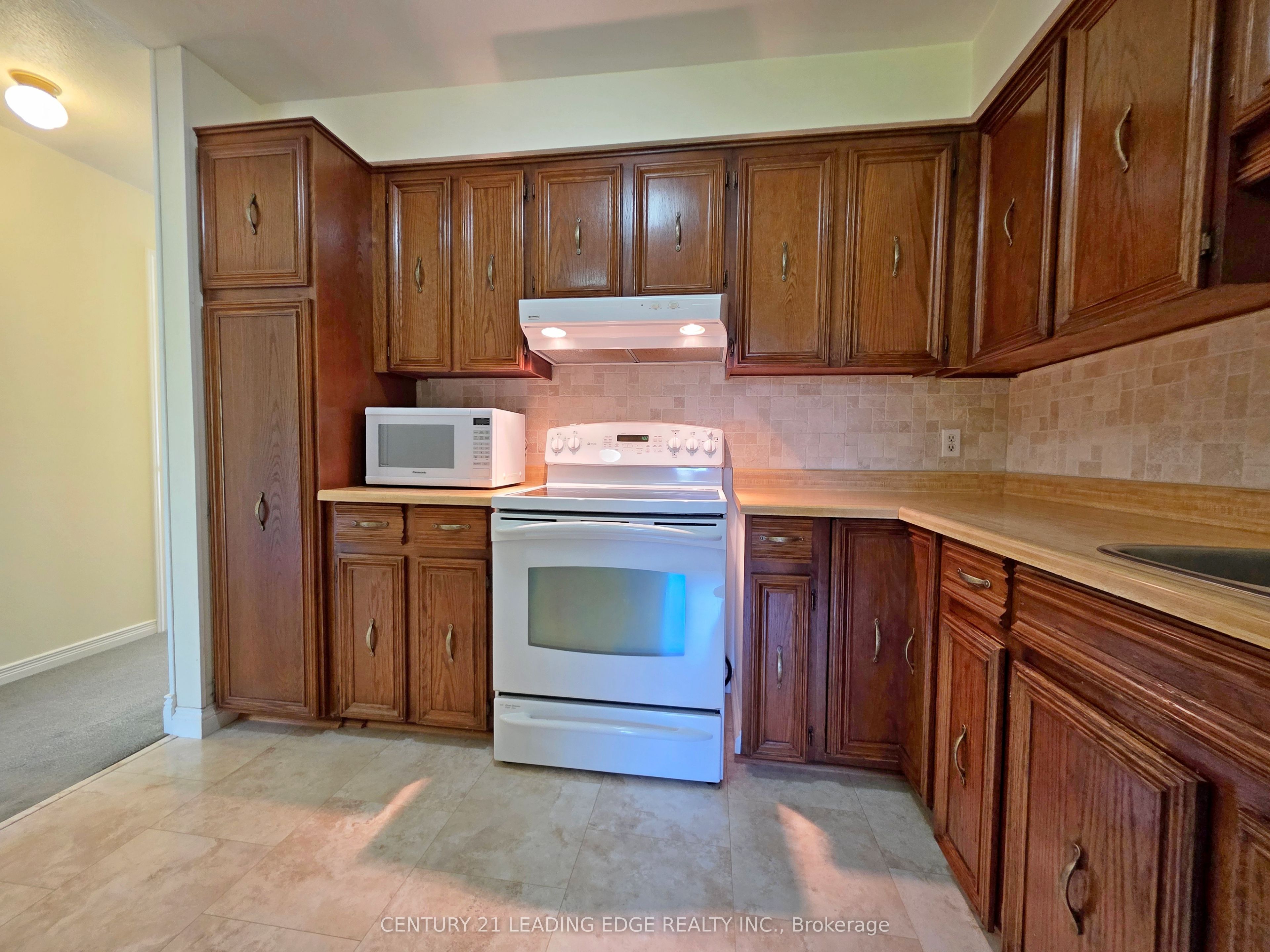 433 May Street 6 Property Photo 6