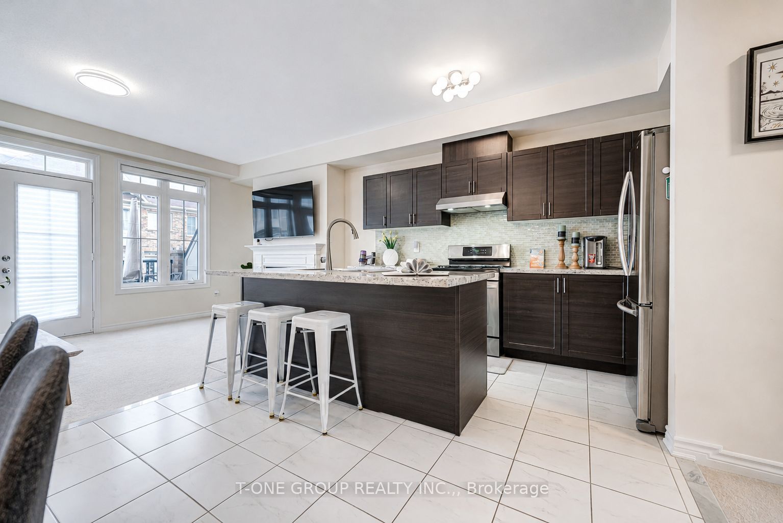 27 Sharbot Lane Property Photo 14