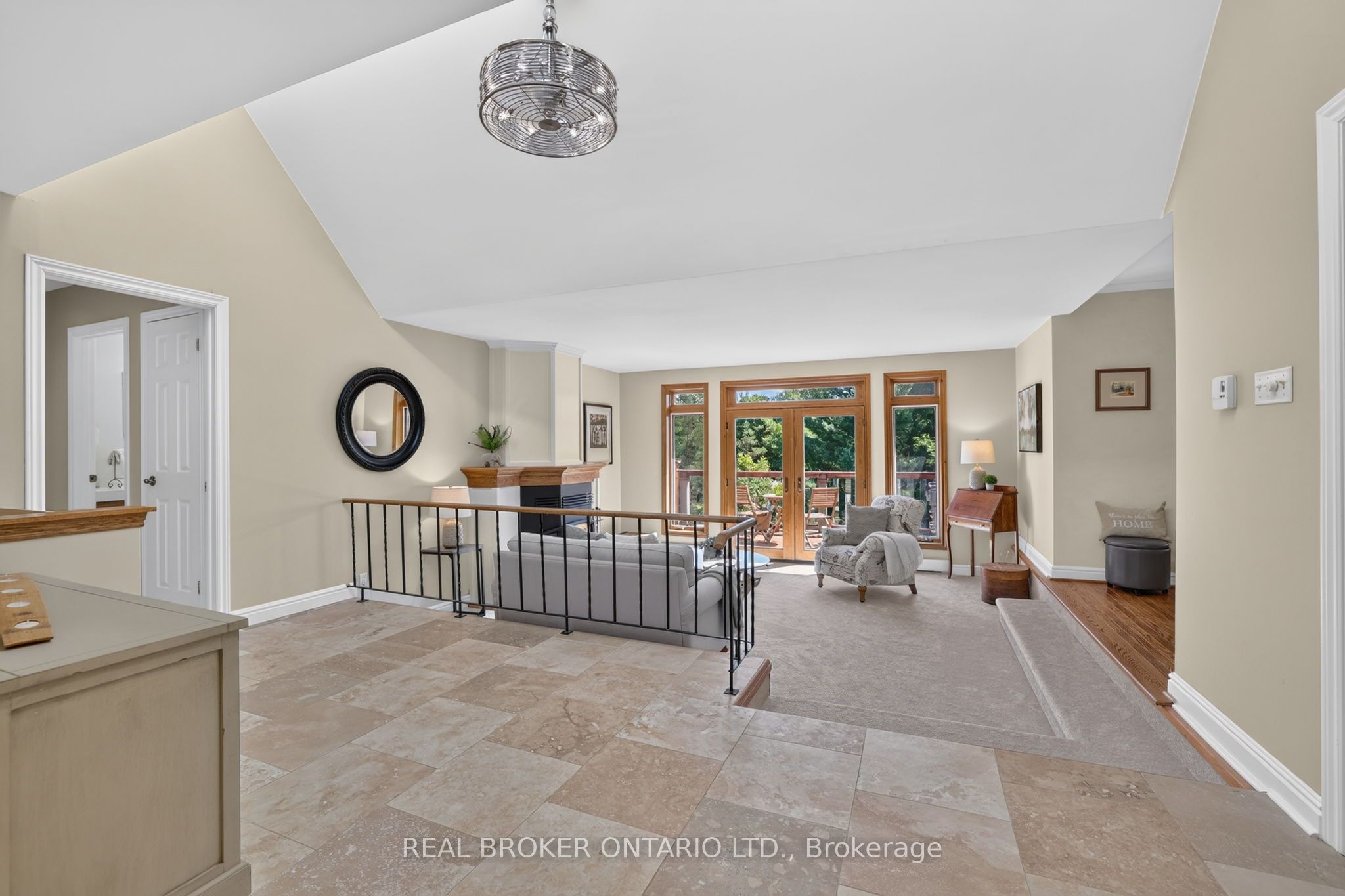 20417 Centre Street Property Photo 6