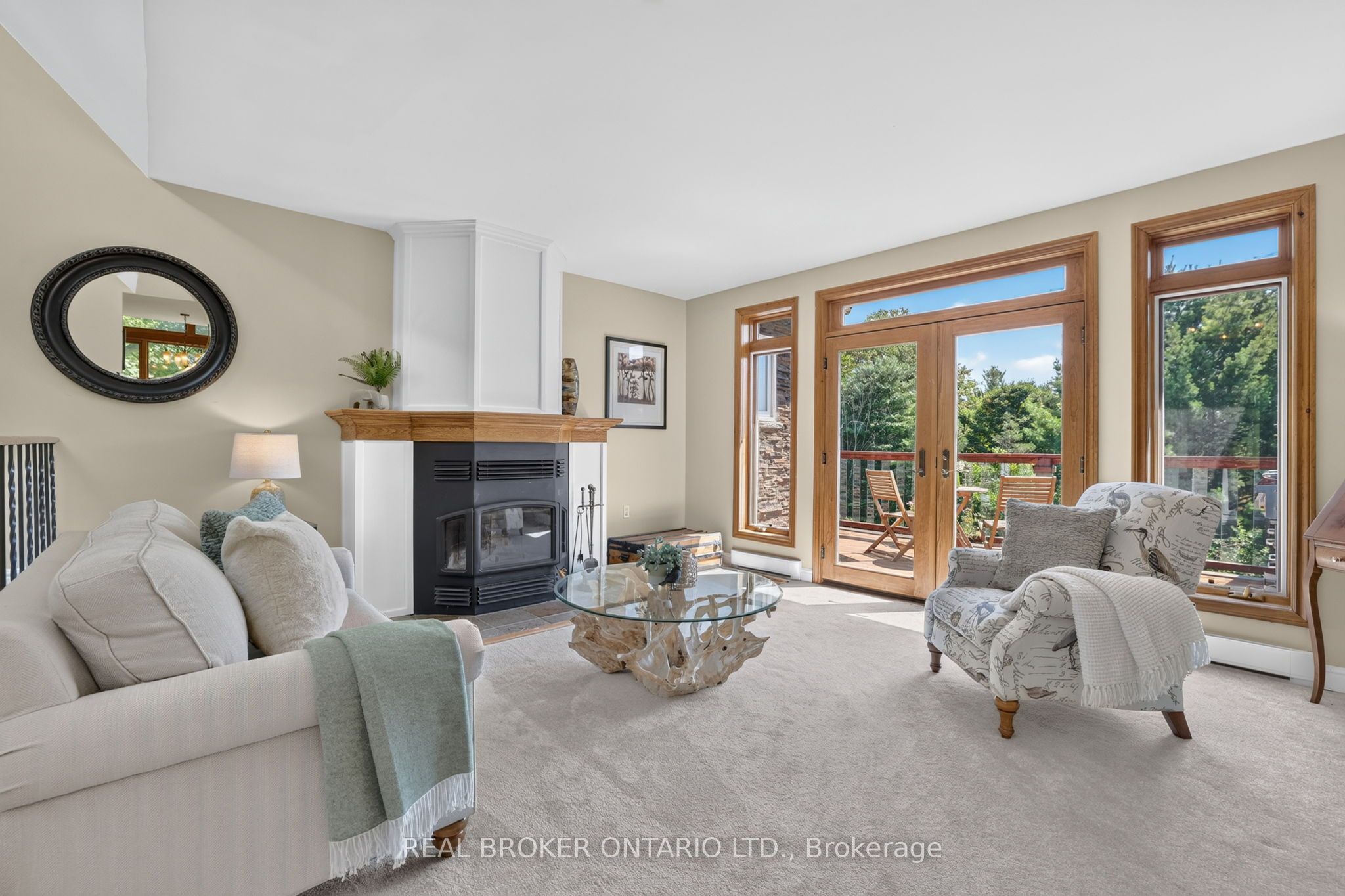 20417 Centre Street Property Photo 7
