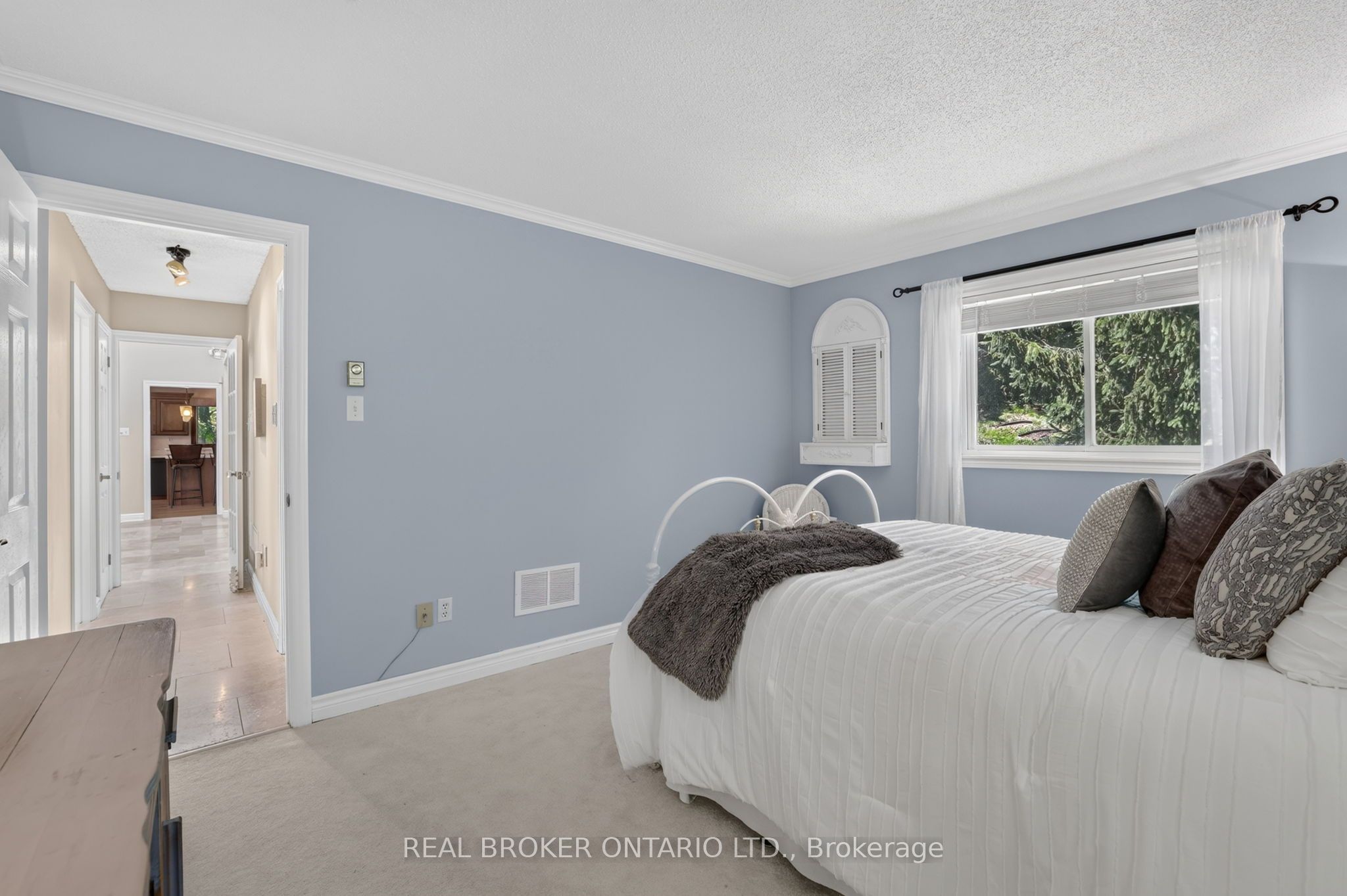 20417 Centre Street Property Photo 26