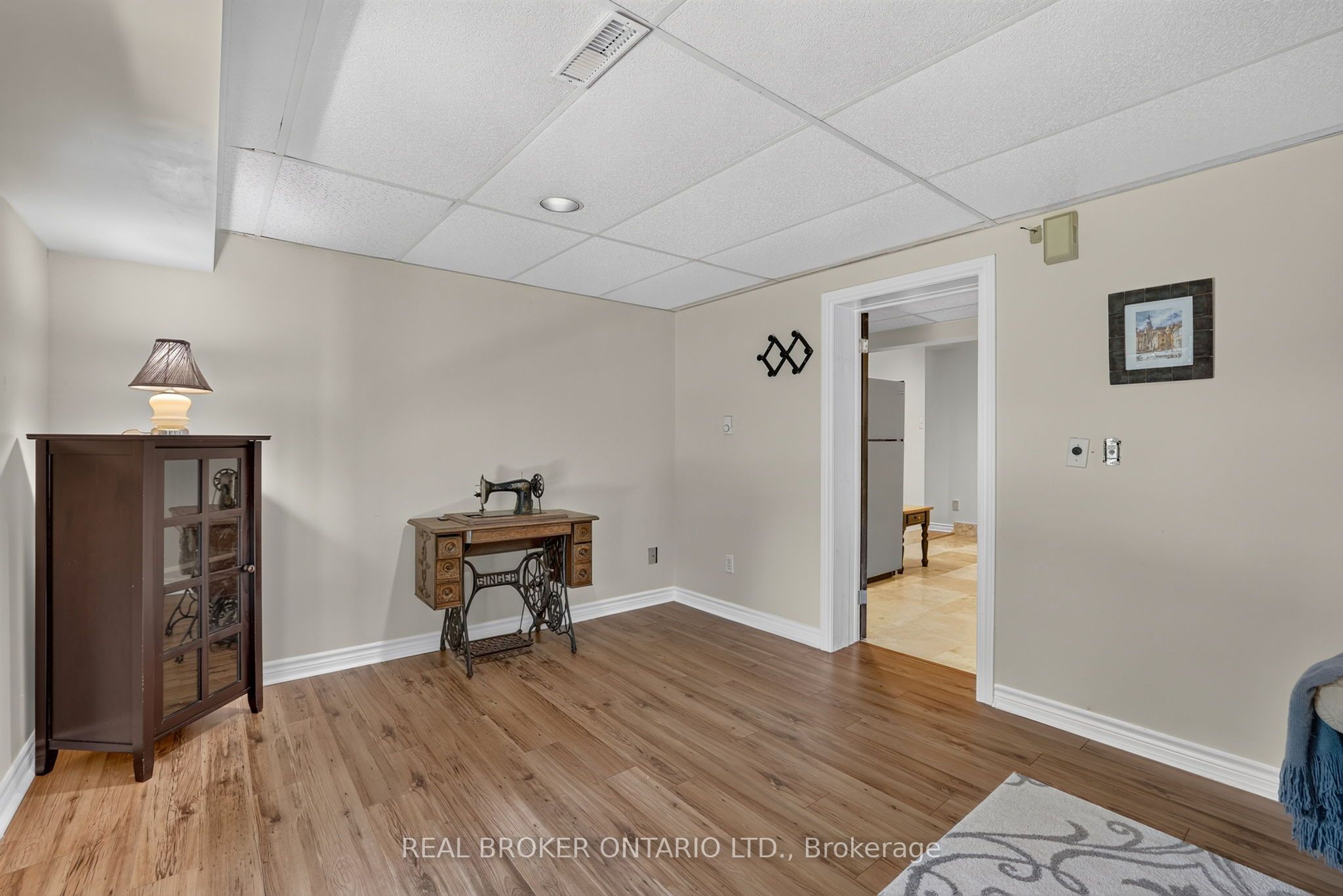 20417 Centre Street Property Photo 35