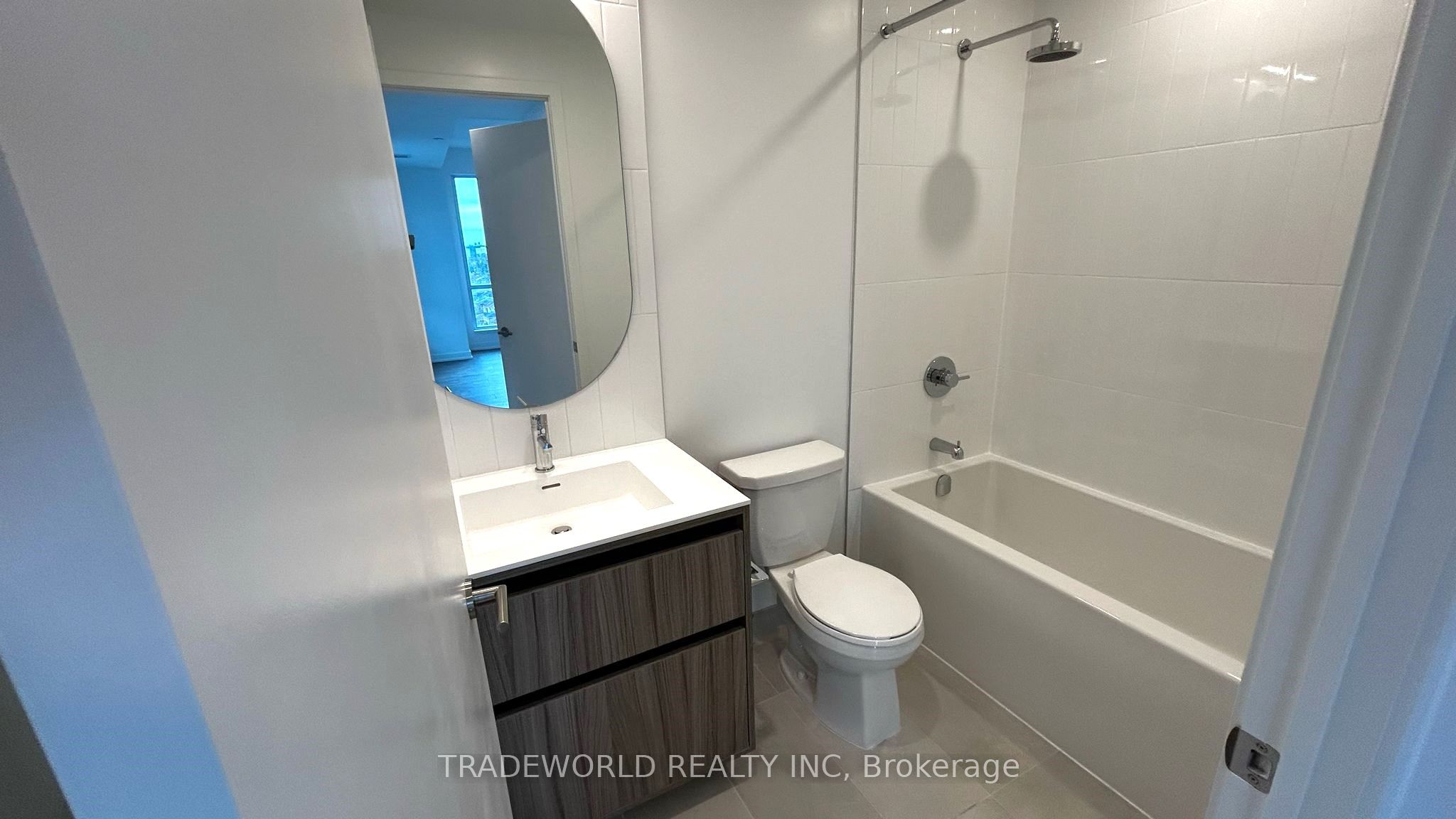 7950 Bathurst Street 1016 Property Photo 12