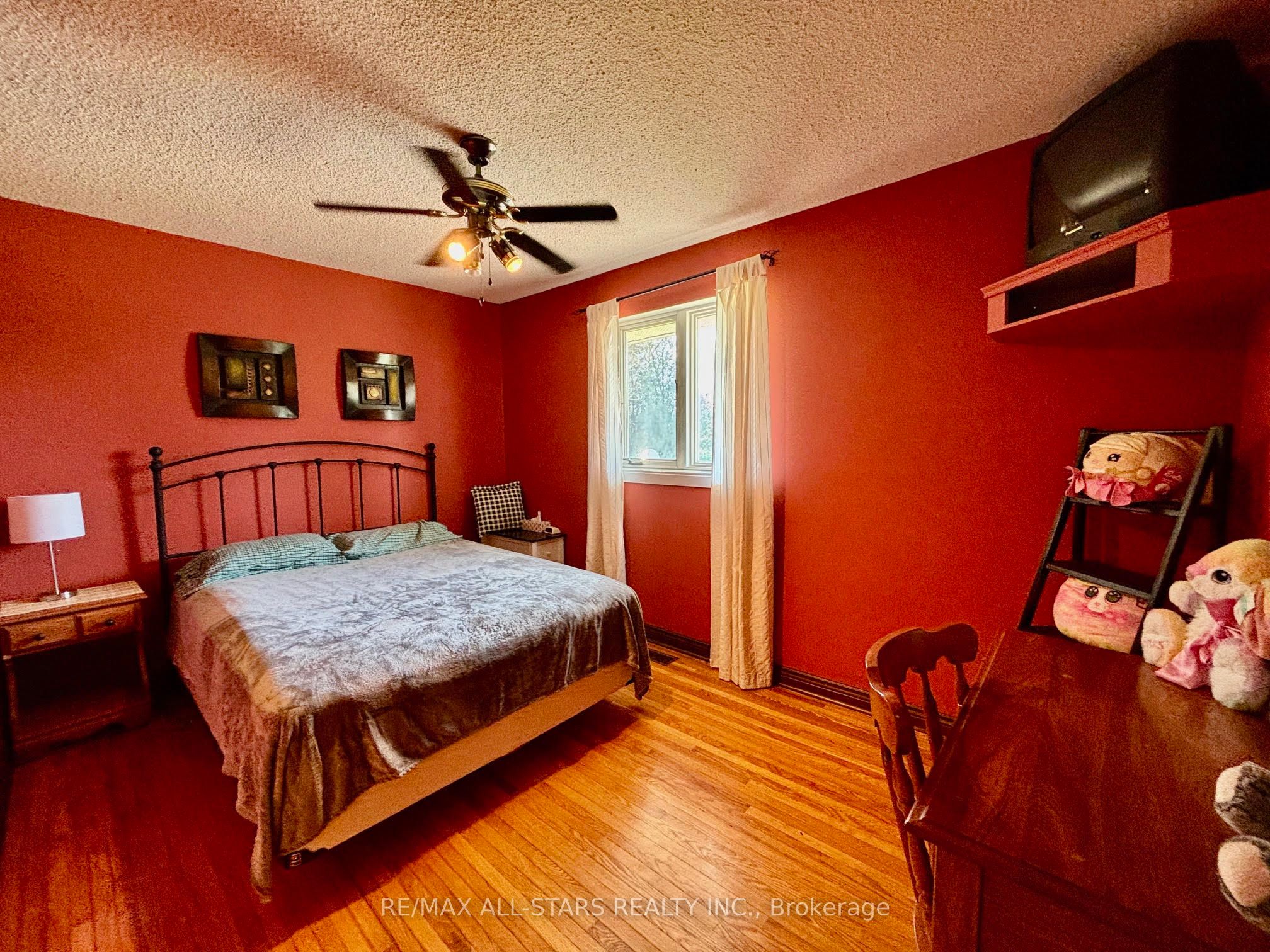 1374 Regional Road 12 Road W Property Photo 27