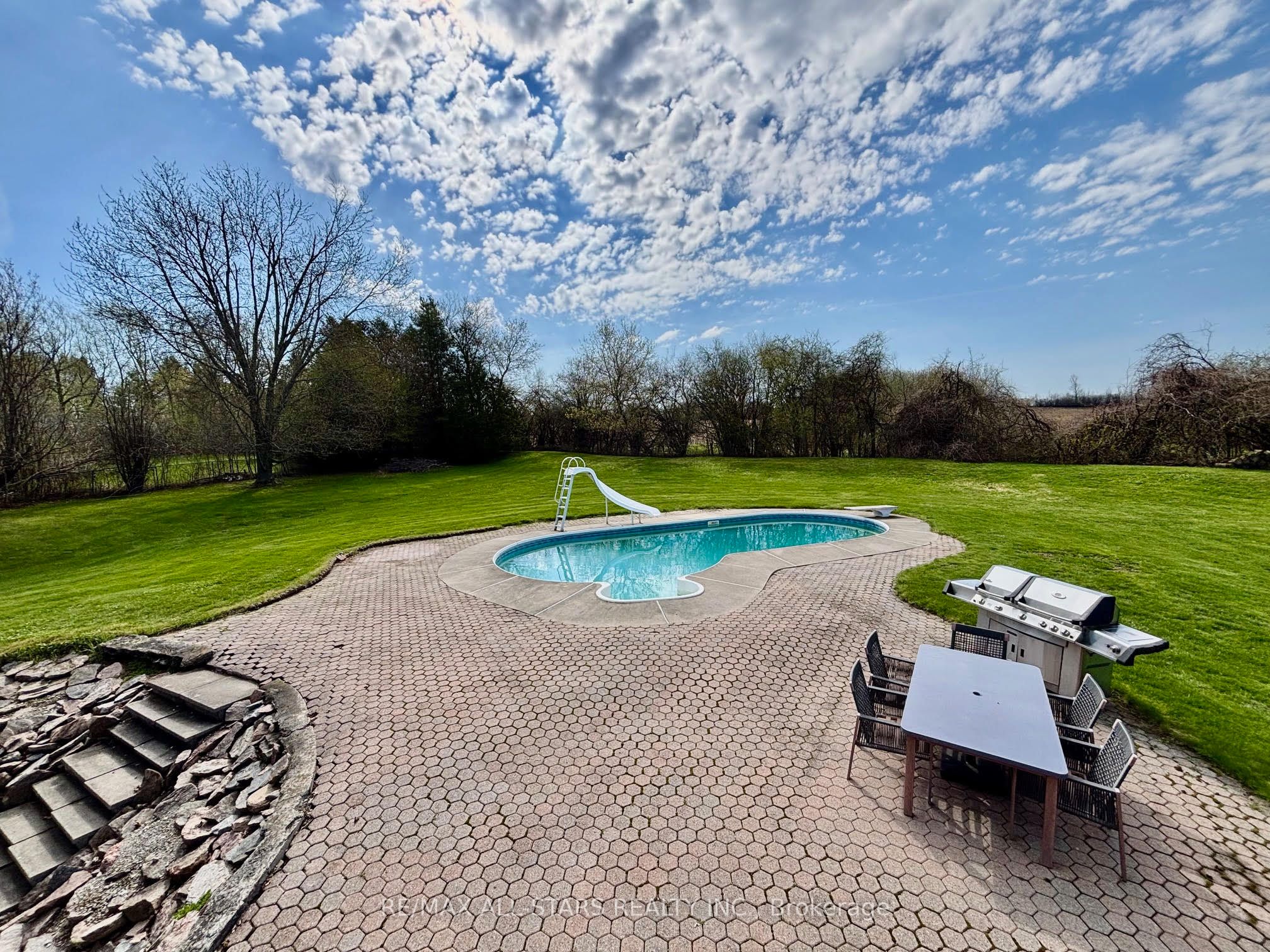 1374 Regional Road 12 Road W Property Photo 39