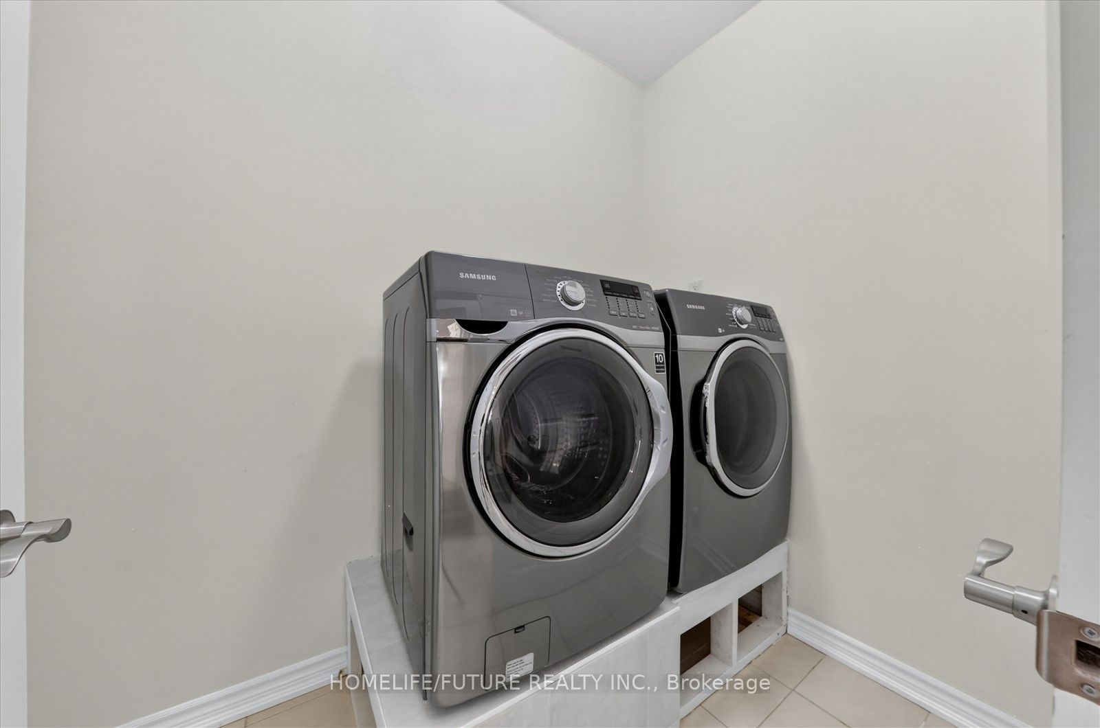2 Astrid Terrace Property Photo 21