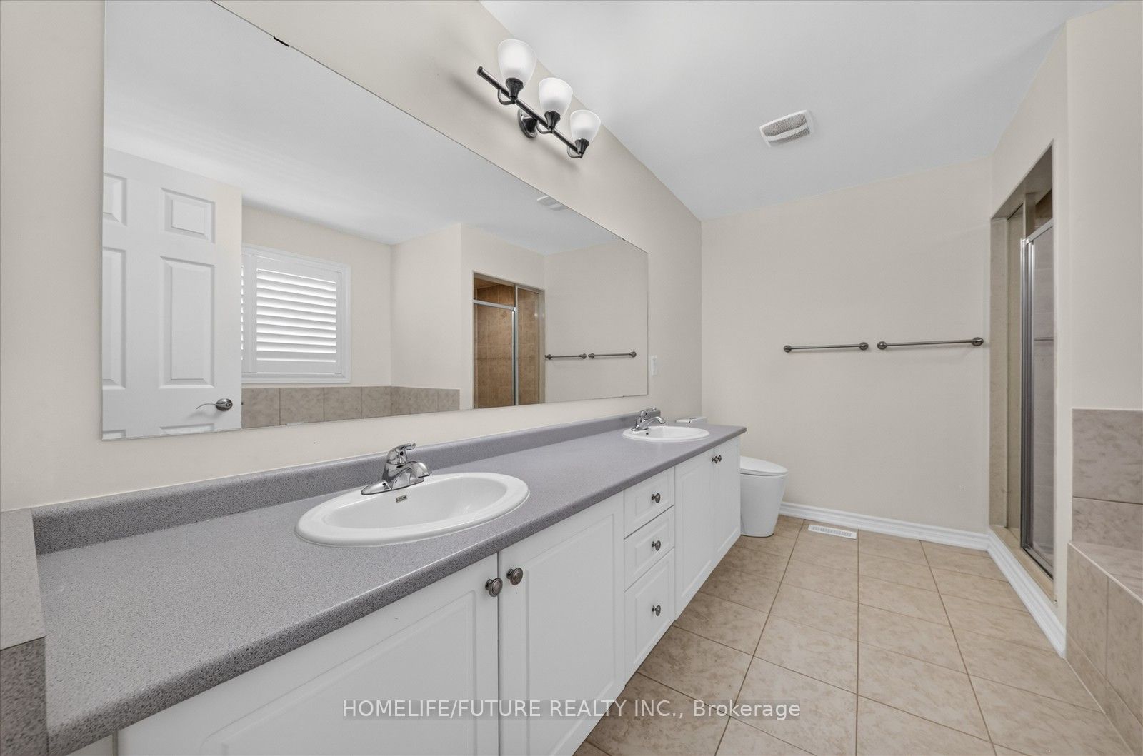 2 Astrid Terrace Property Photo 29