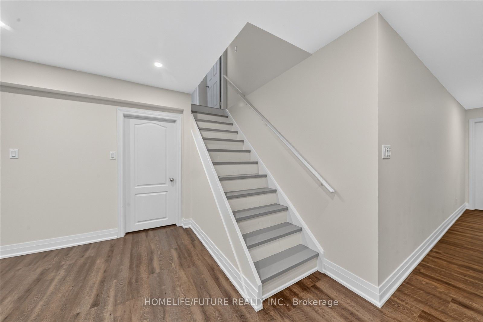 2 Astrid Terrace Property Photo 39