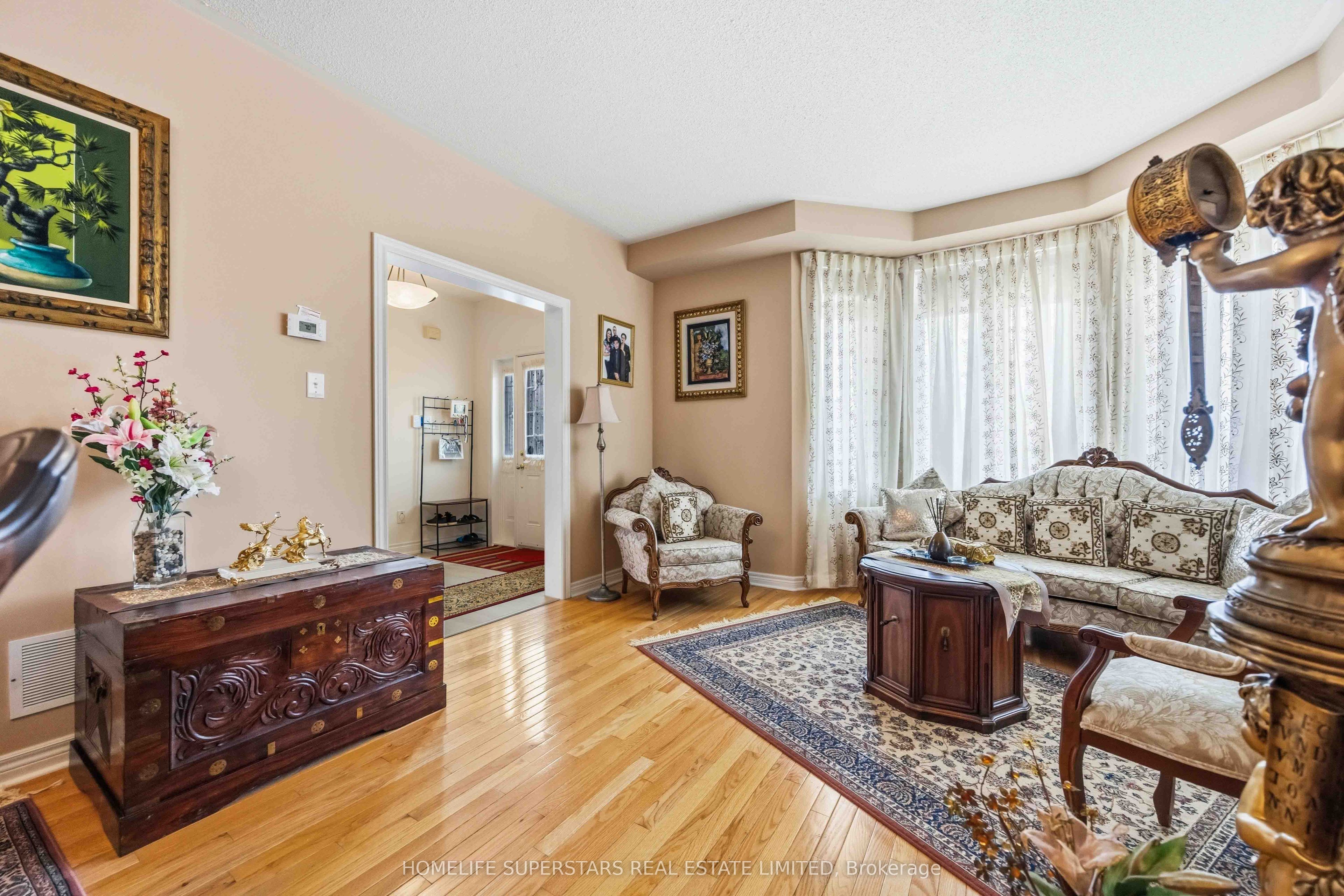 76 Riverlands Avenue Property Photo 6