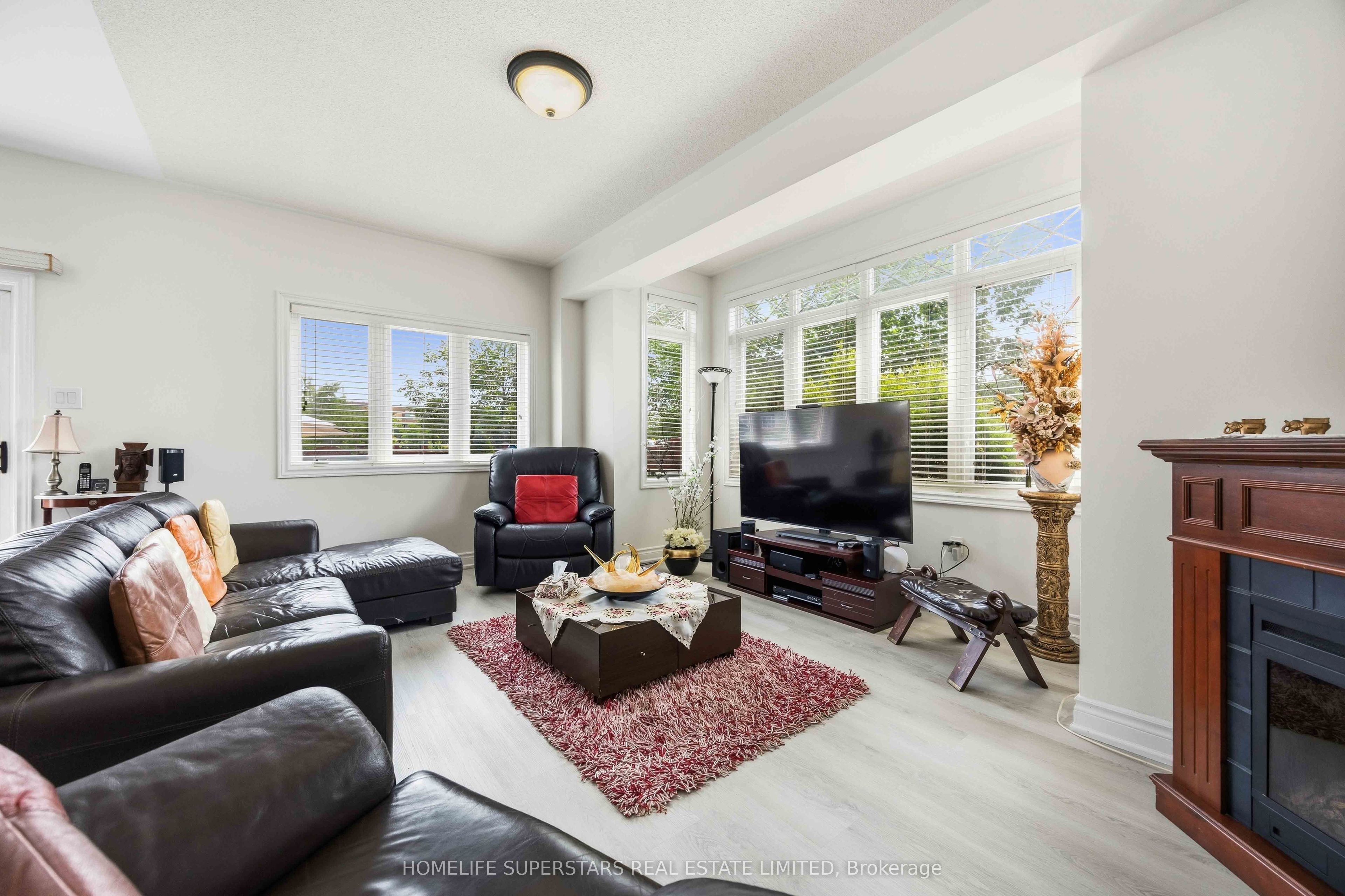 76 Riverlands Avenue Property Photo 10