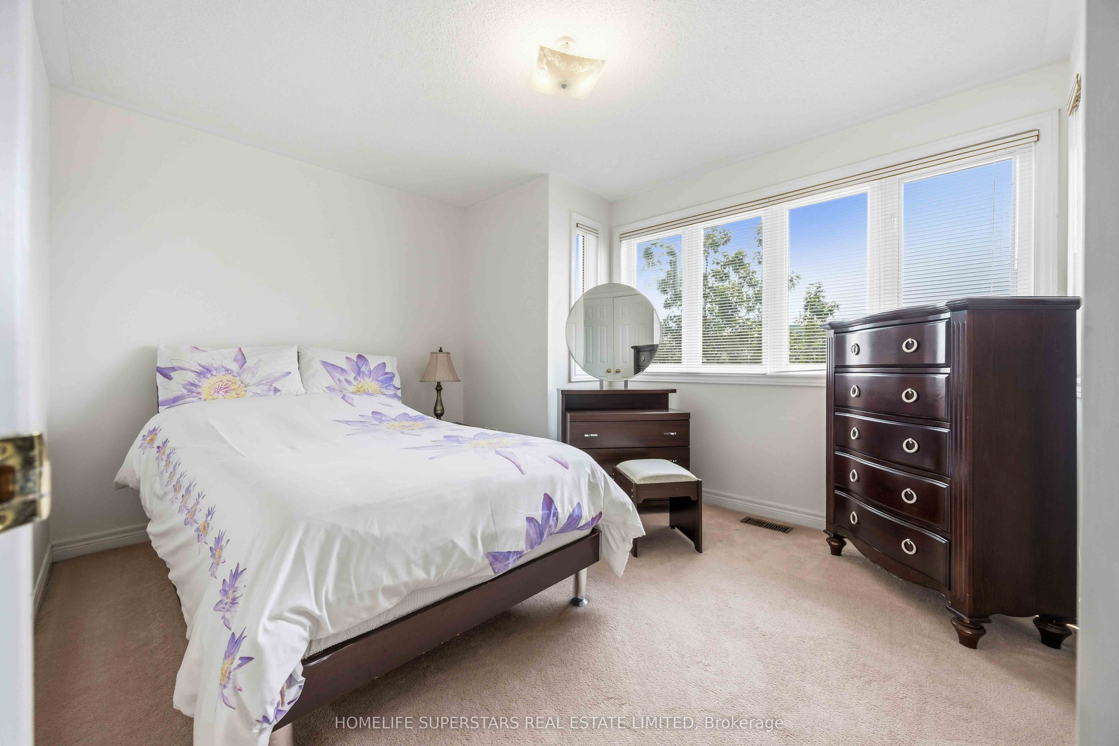76 Riverlands Avenue Property Photo 21
