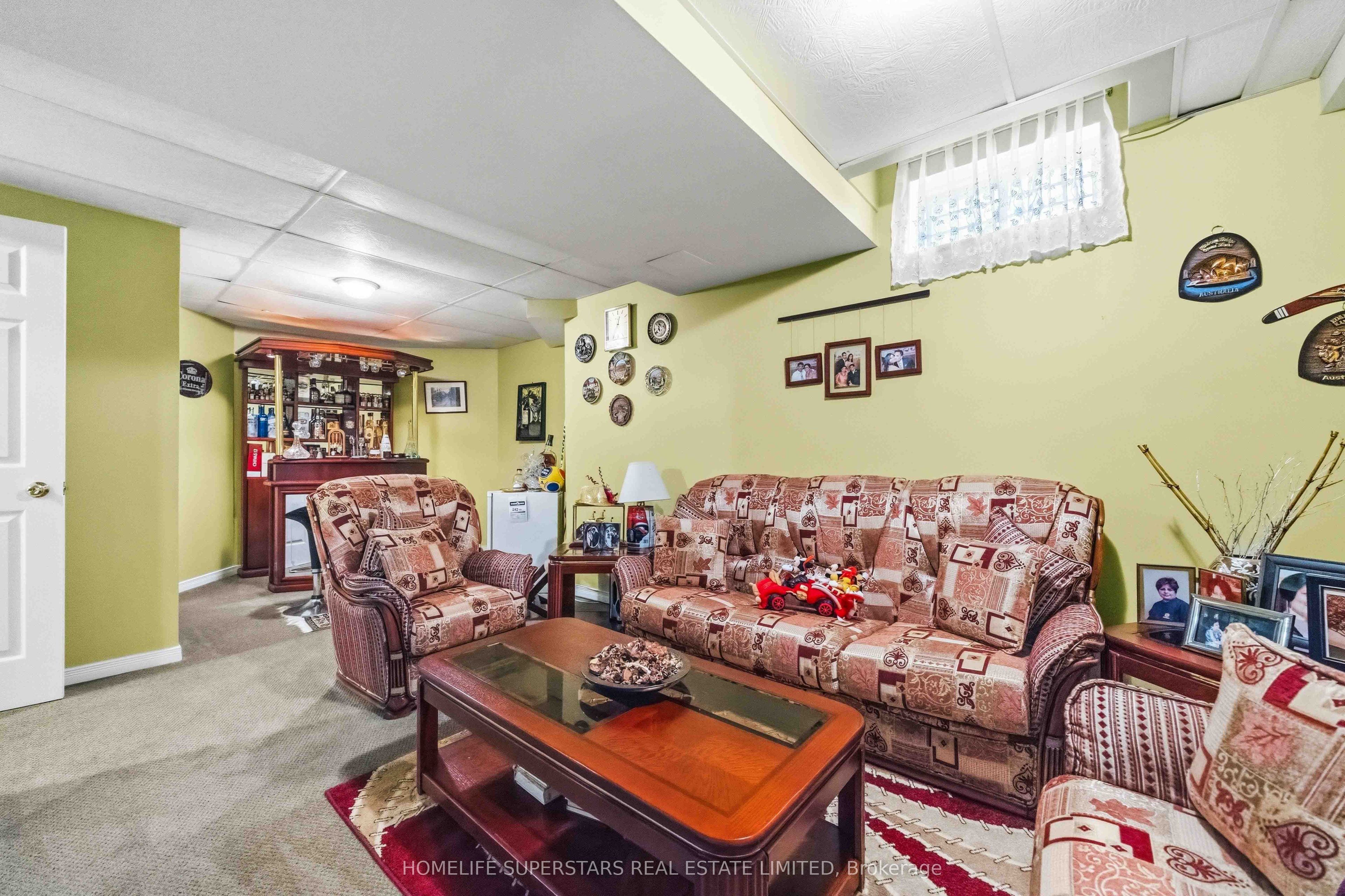76 Riverlands Avenue Property Photo 33