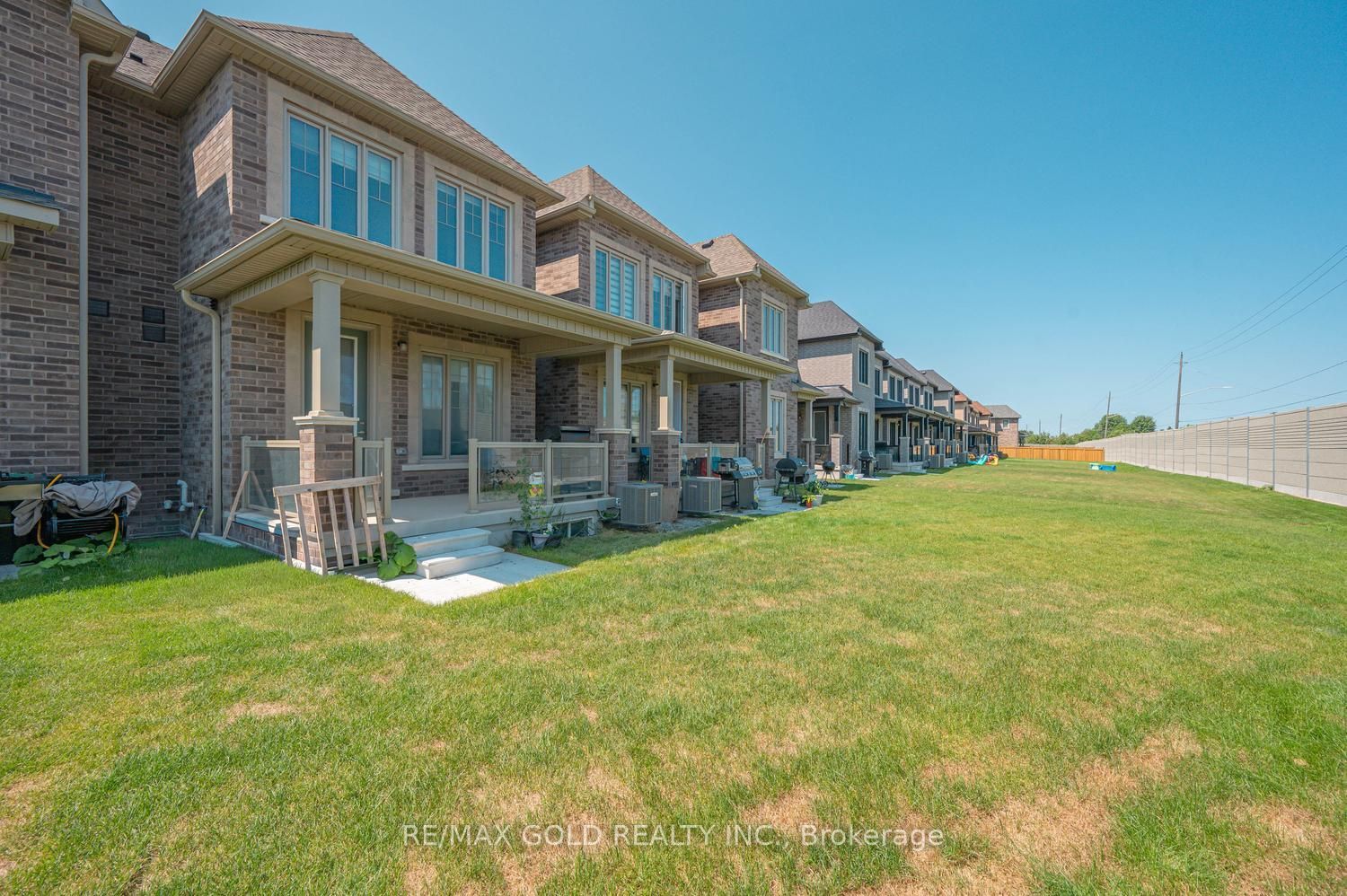 4 Kiernan Crescent N Property Photo 48