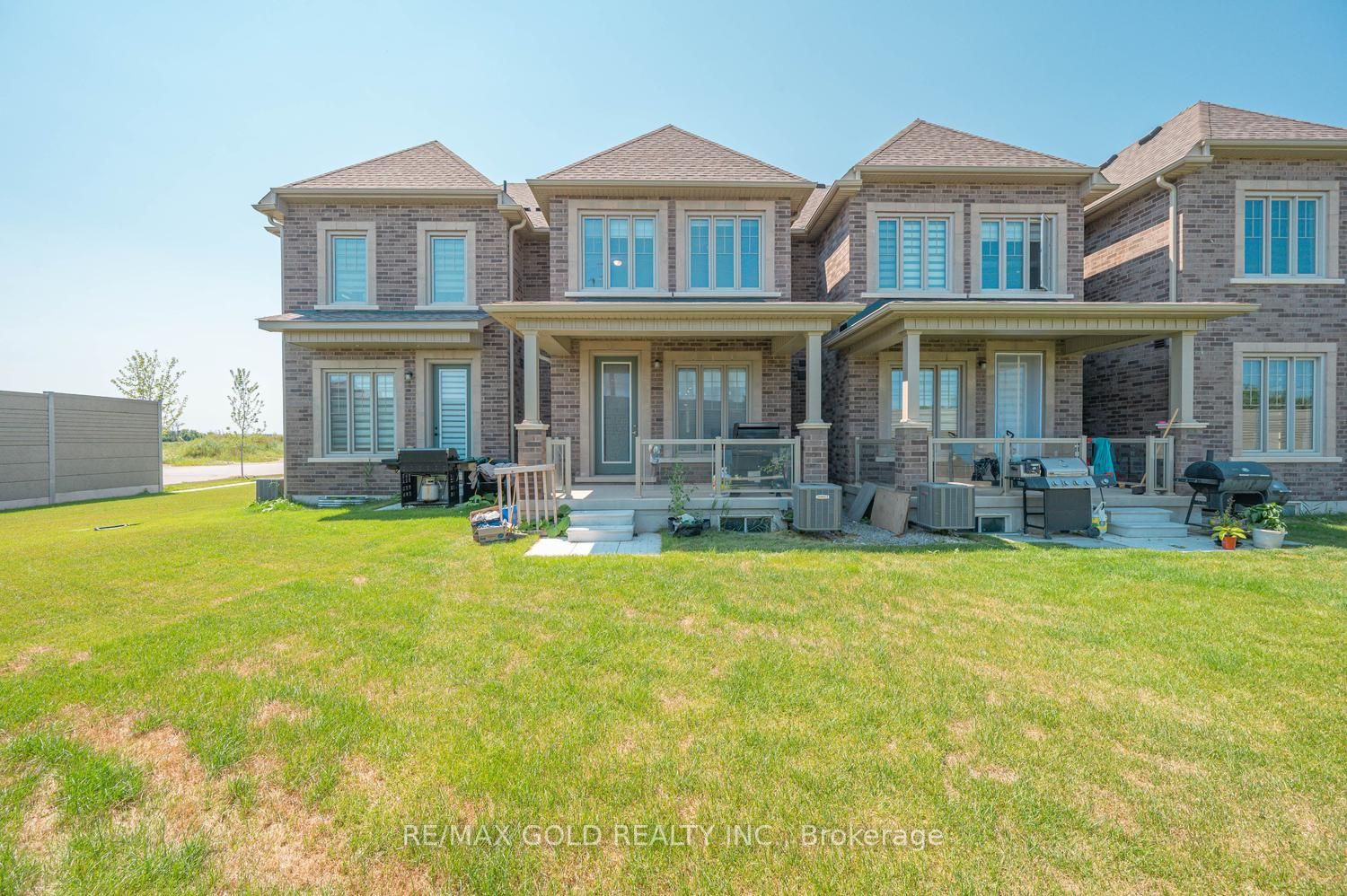 4 Kiernan Crescent N Property Photo 49