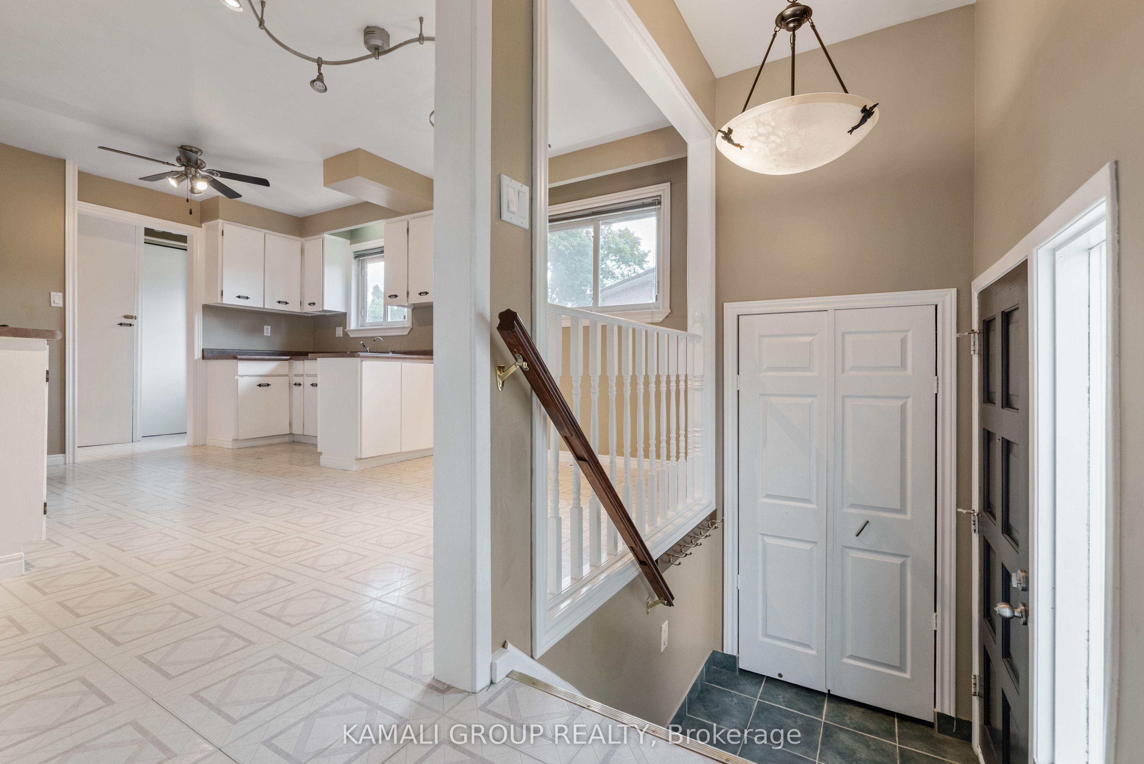 15 Walter Avenue Main Property Photo 5