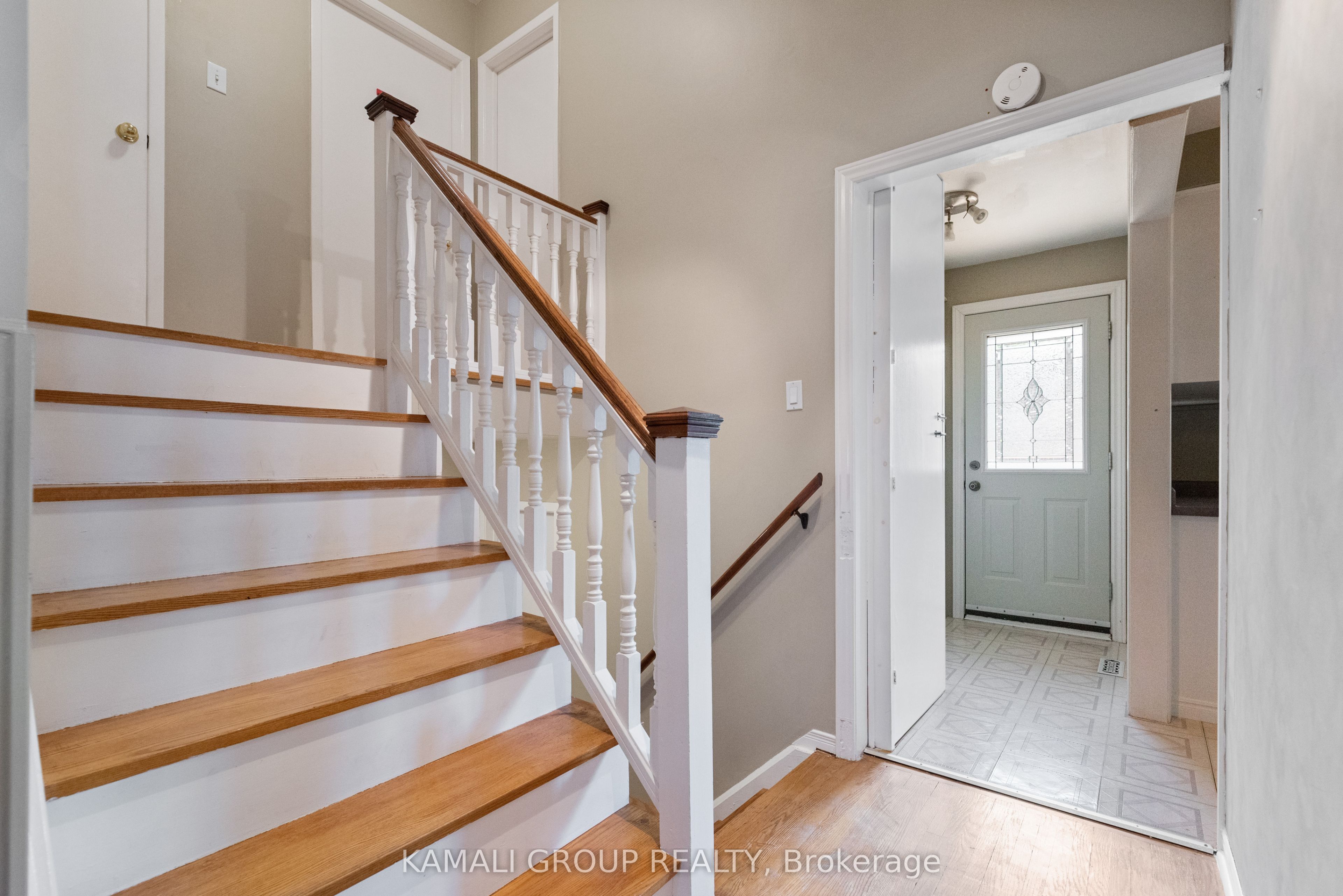 15 Walter Avenue Main Property Photo 7