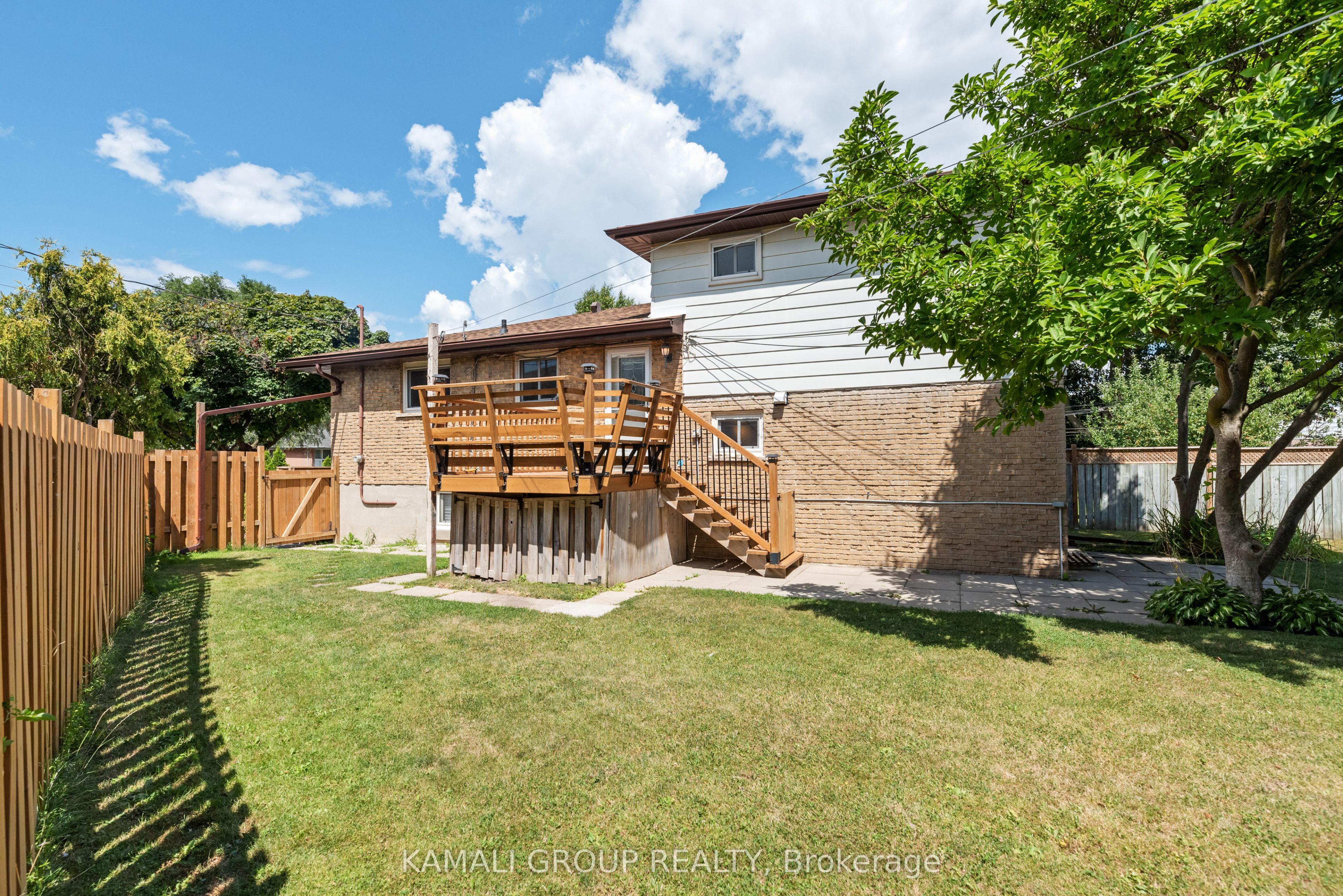 15 Walter Avenue Main Property Photo 17