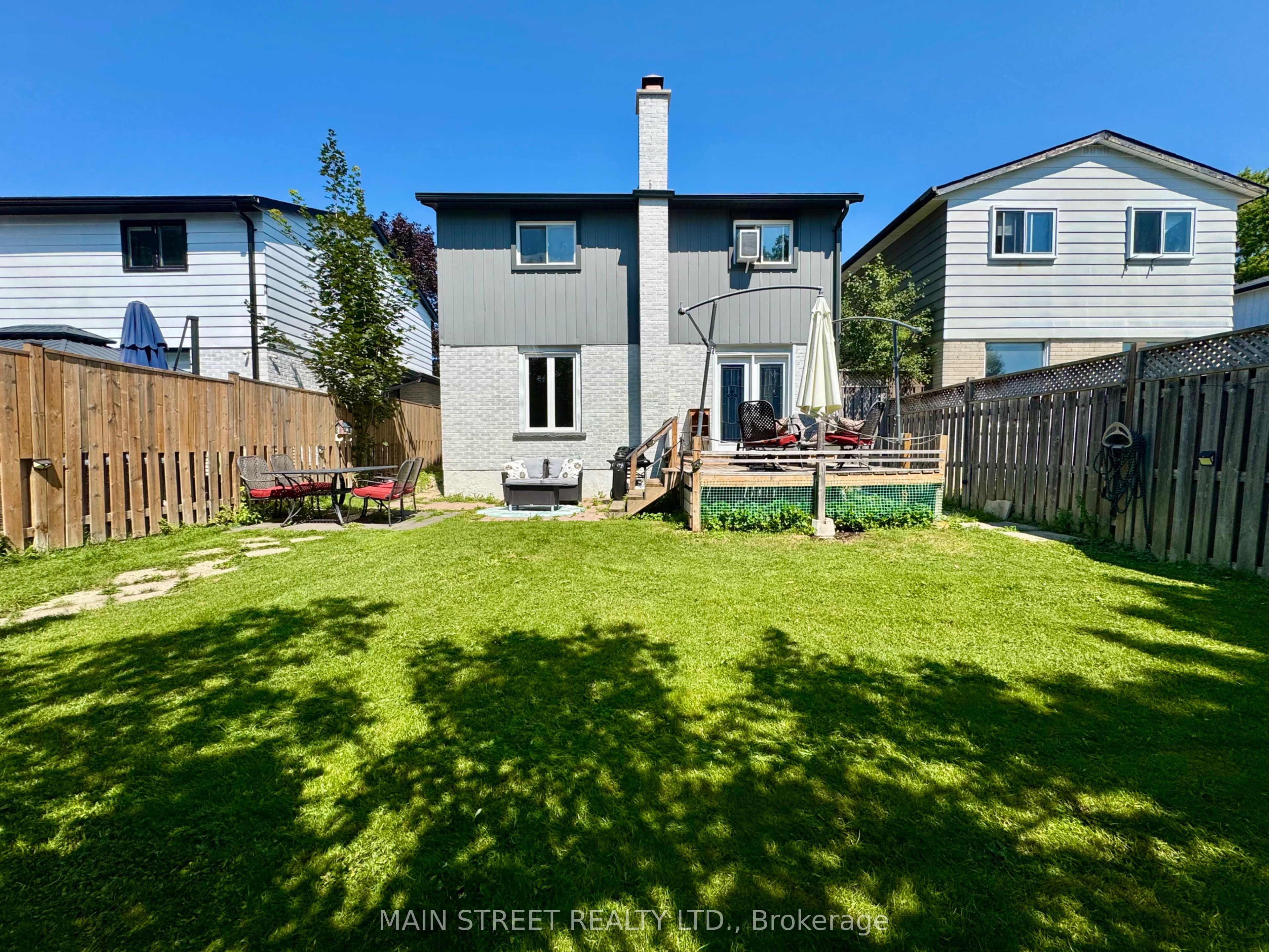 233 Thoms Crescent Property Photo 26