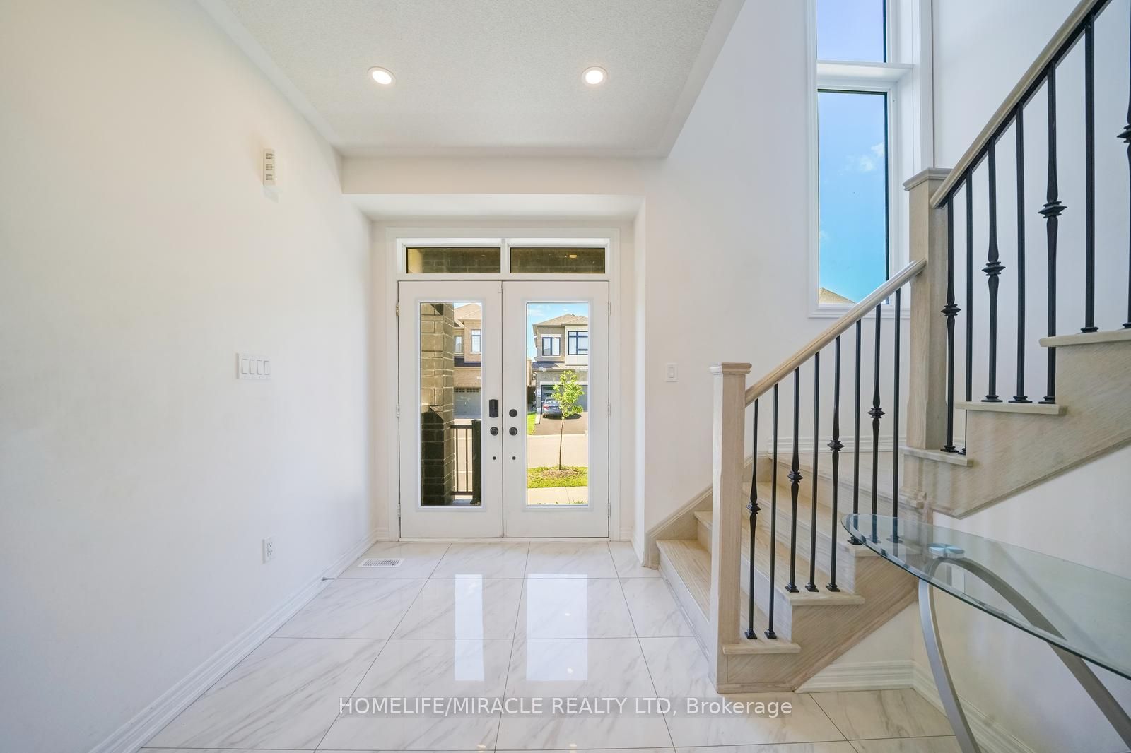 194 Boundary Boulevard Property Photo 4
