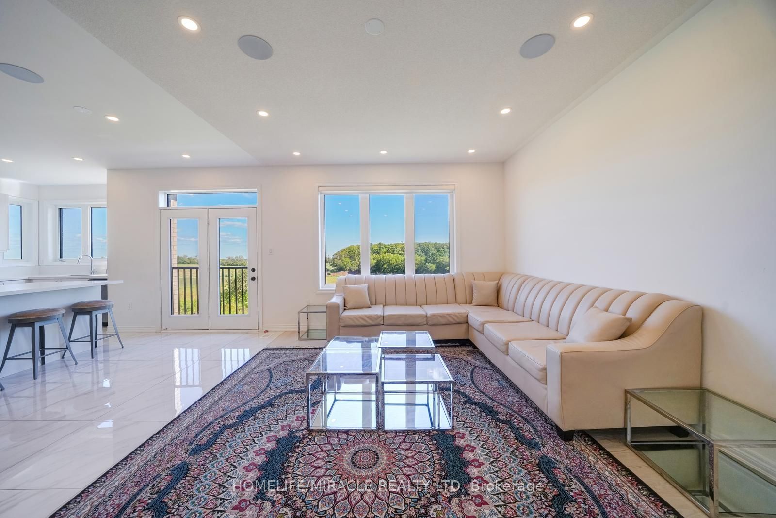 194 Boundary Boulevard Property Photo 14