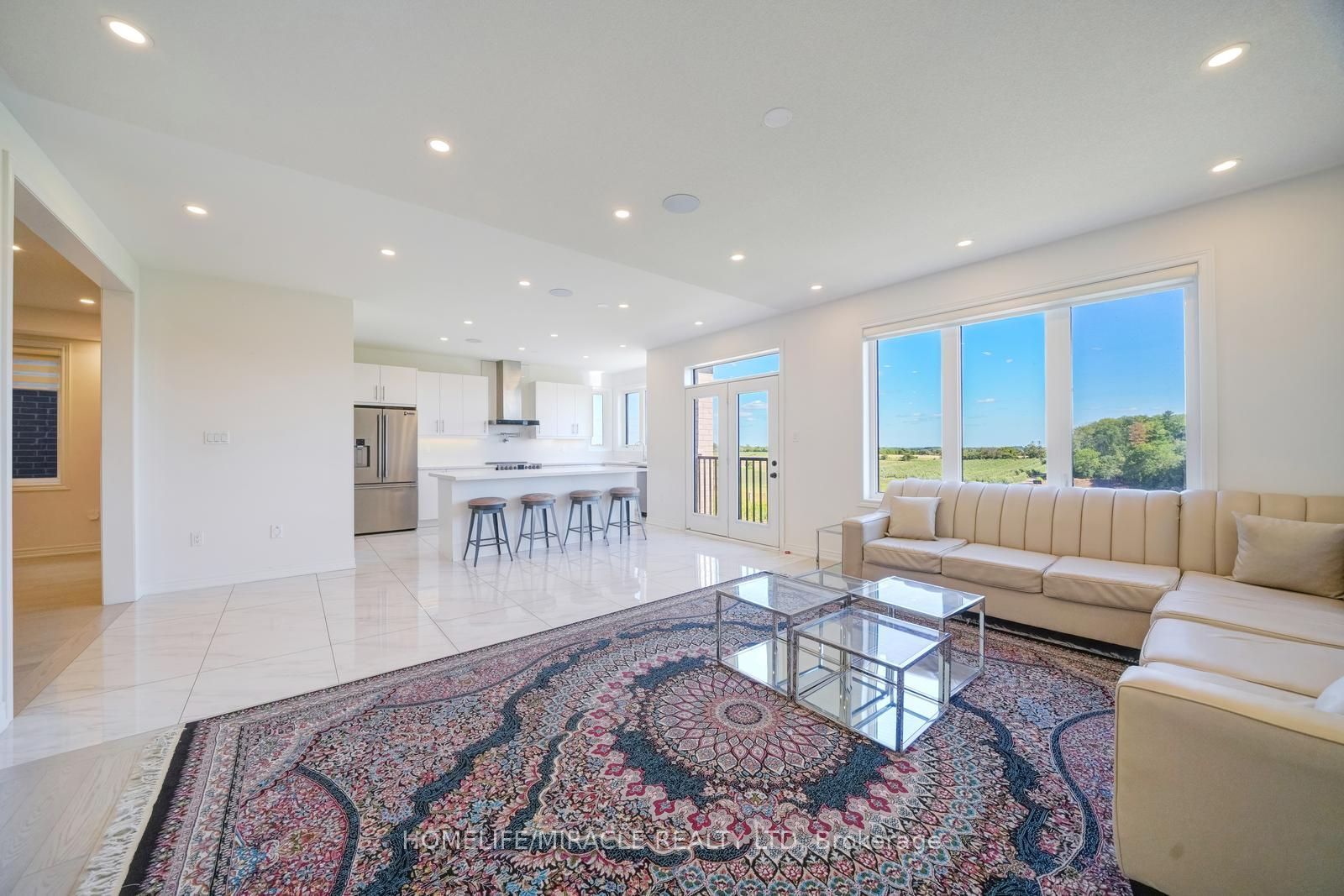 194 Boundary Boulevard Property Photo 15