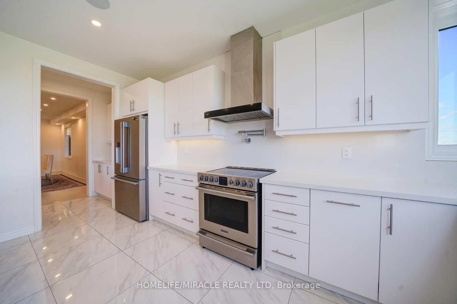 194 Boundary Boulevard Property Photo 18