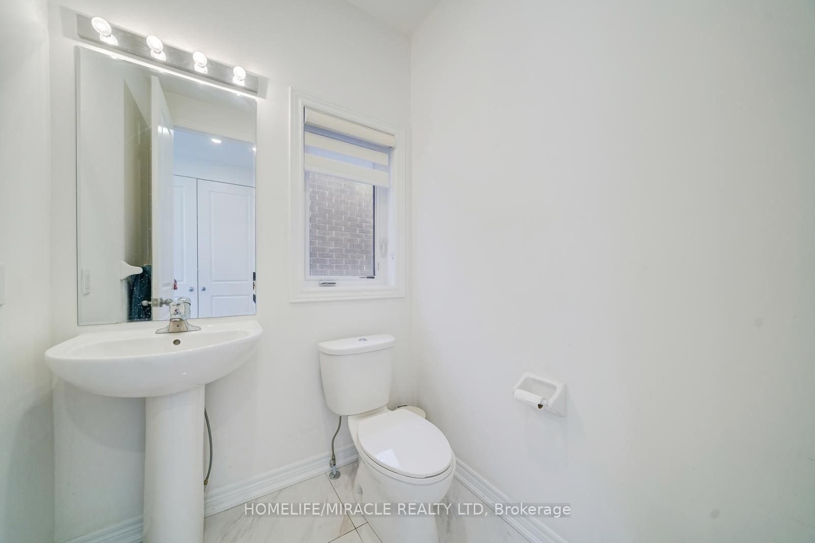 194 Boundary Boulevard Property Photo 24
