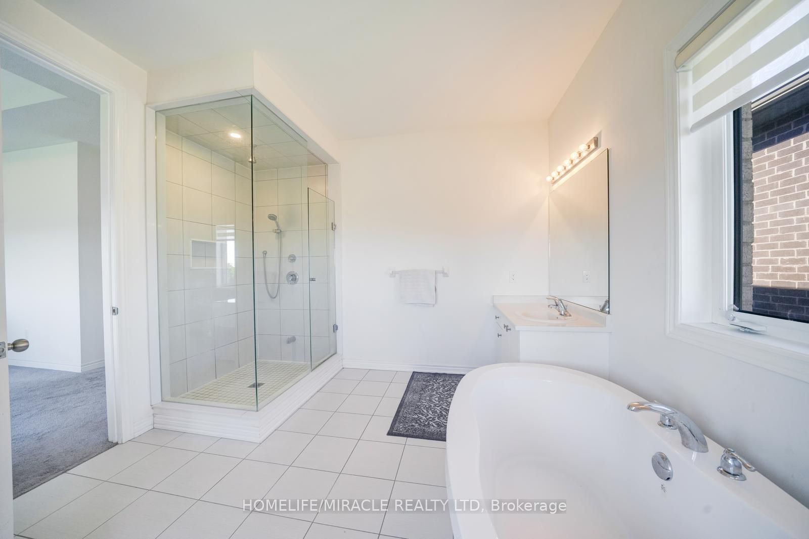 194 Boundary Boulevard Property Photo 32