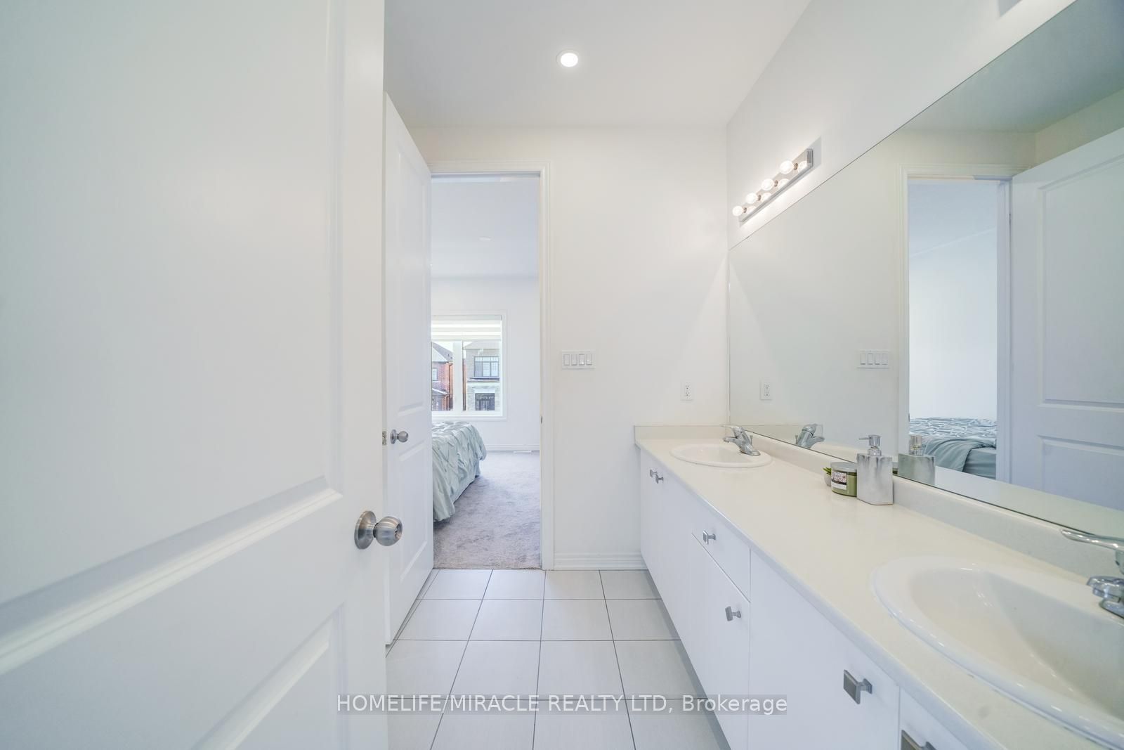 194 Boundary Boulevard Property Photo 41