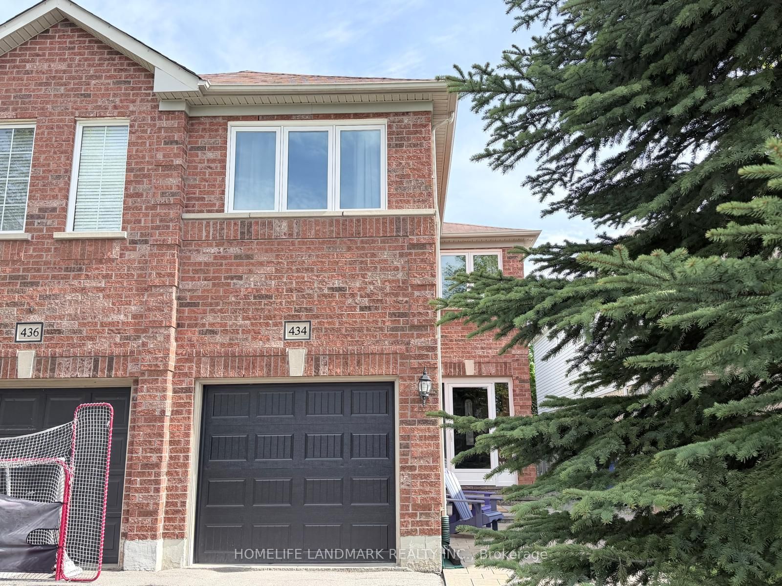 434 Heddle Crescent Property Photo 2