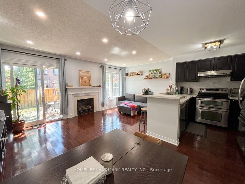 434 Heddle Crescent Property Photo 10
