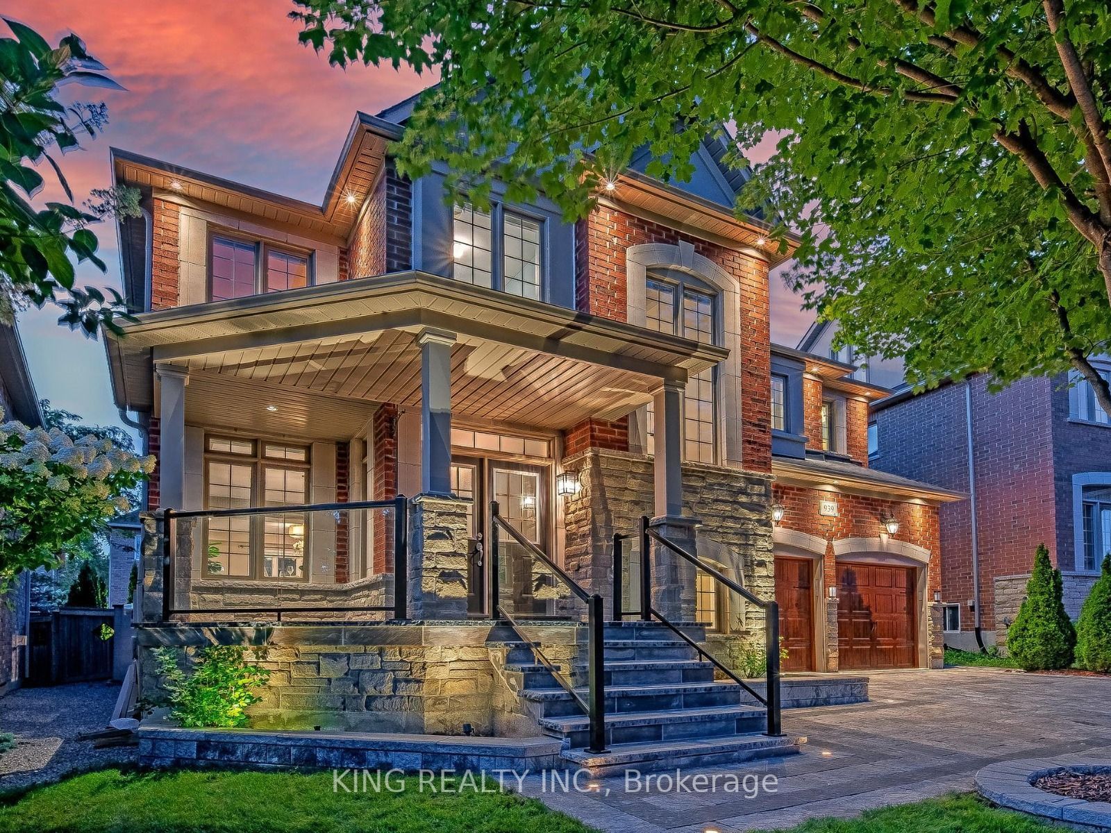 939 Goring Circle Property Photo 4