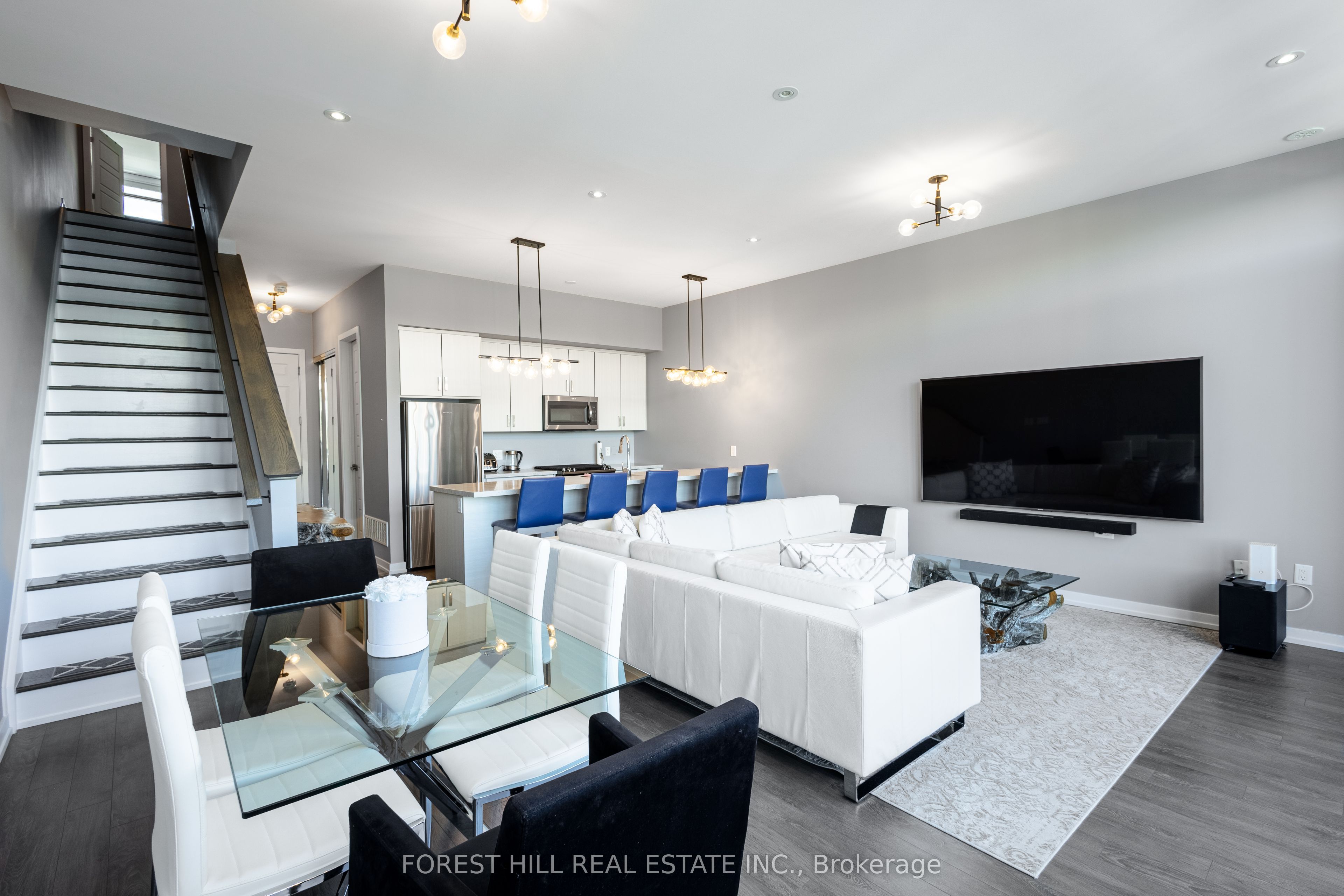 3523 Riva Avenue Property Photo 6