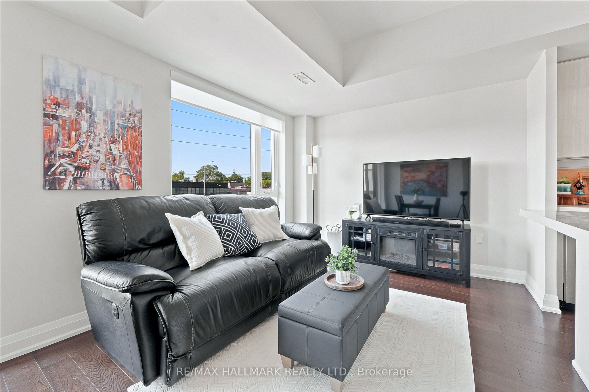 5279 Highway 7 203b Property Photo 12
