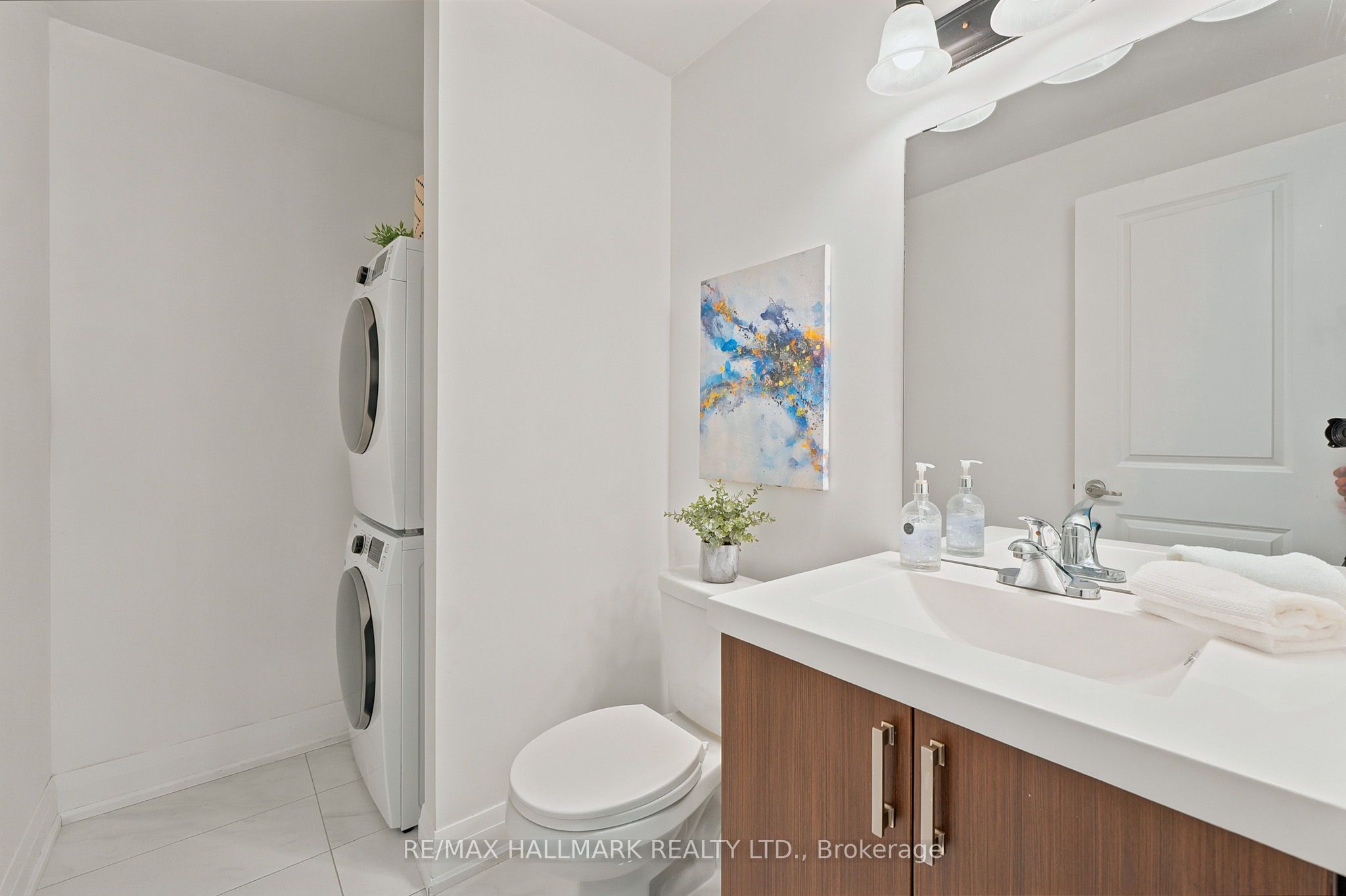 5279 Highway 7 203b Property Photo 21