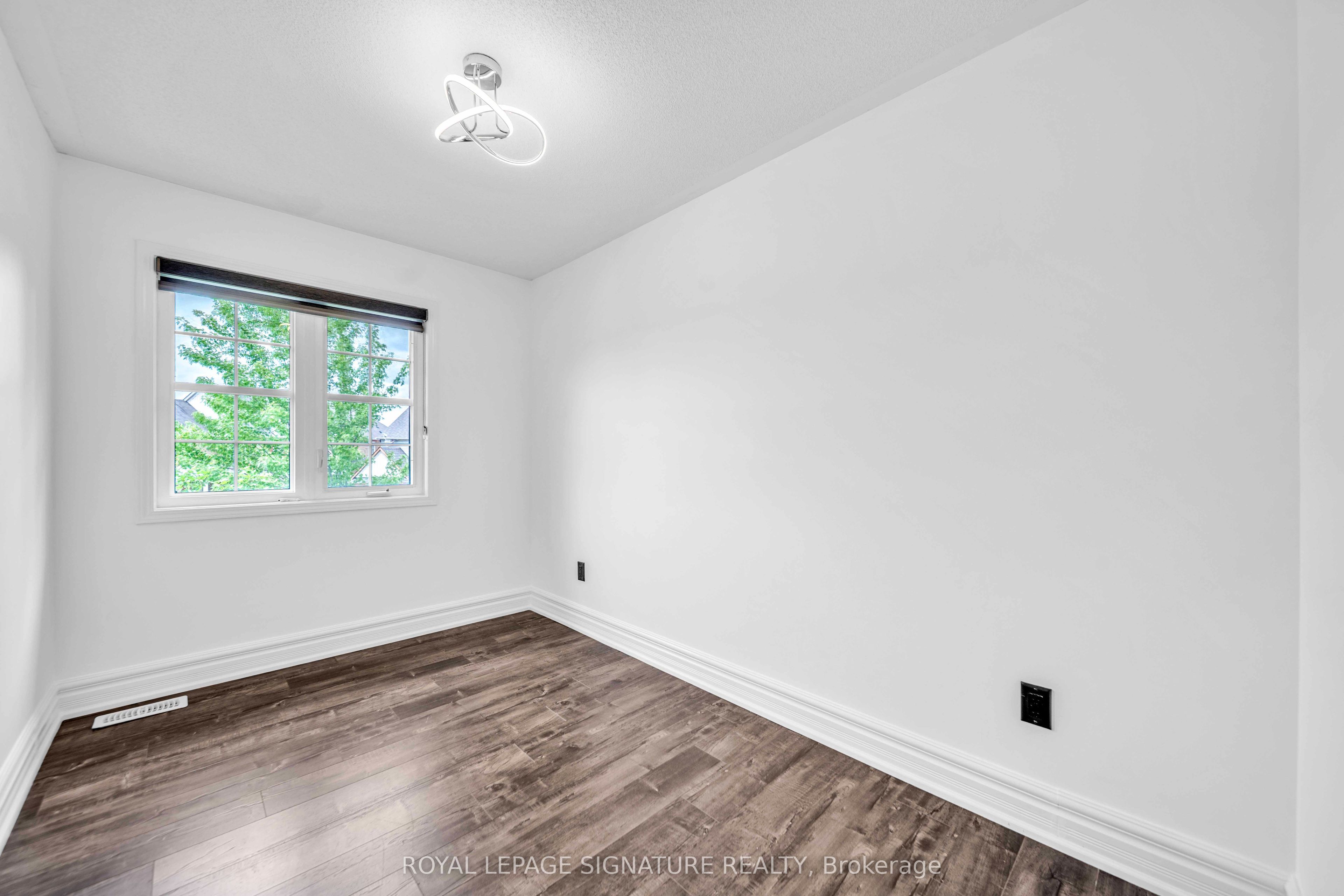 81 Bulmer Crescent Property Photo 10