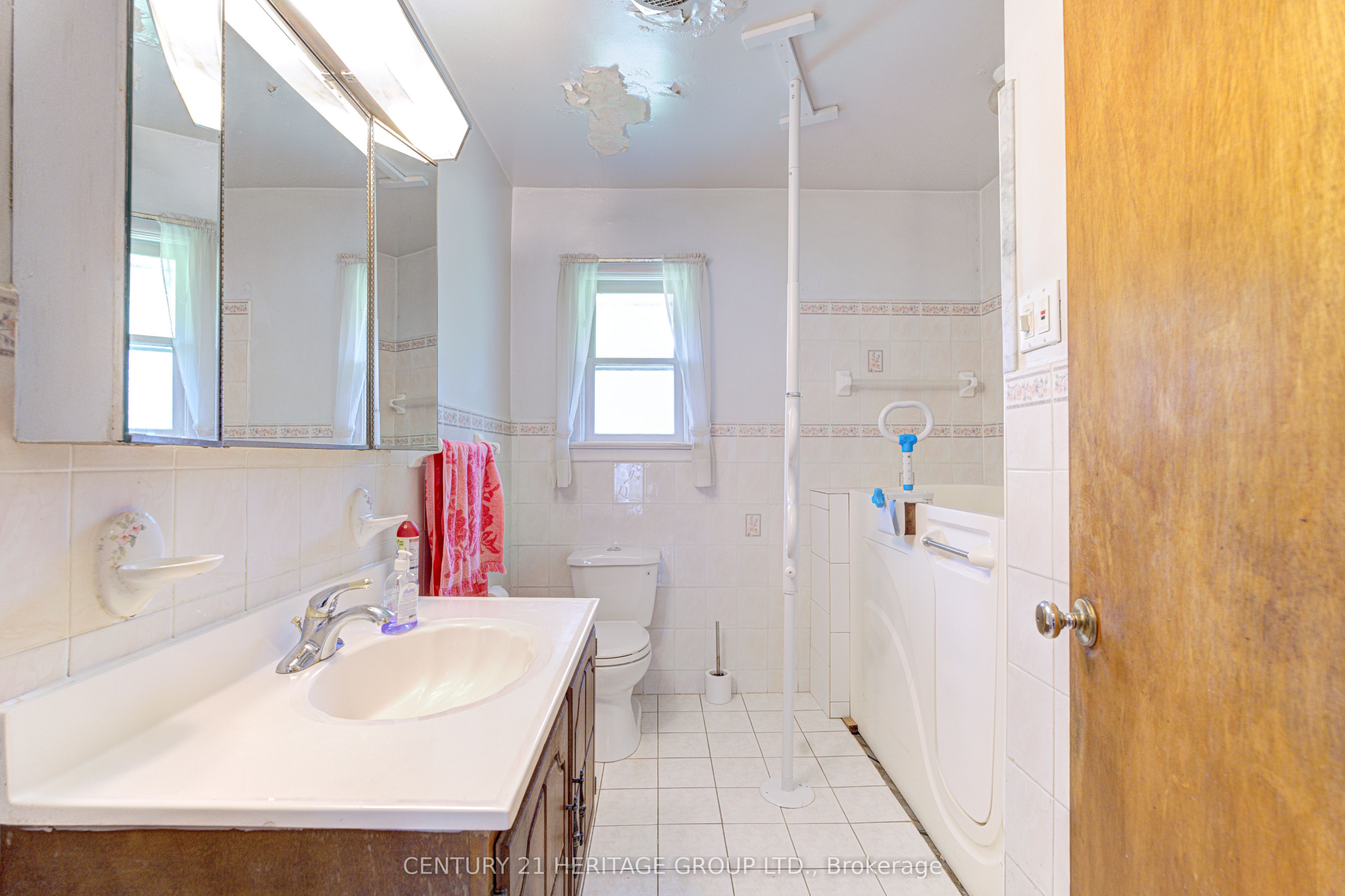 270 Walker Avenue Property Photo 15