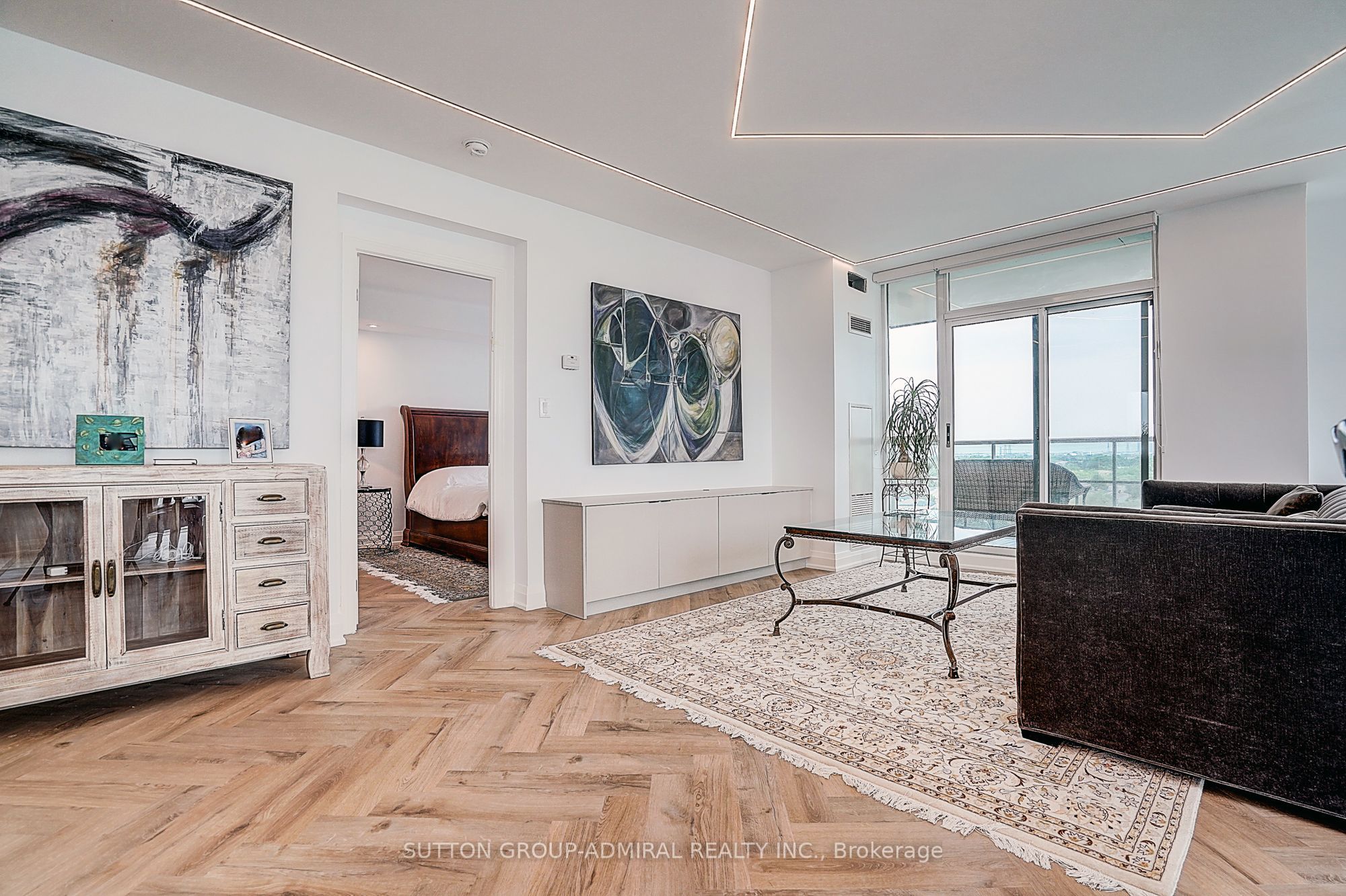 100 Promenade Circle 806 Property Photo 6