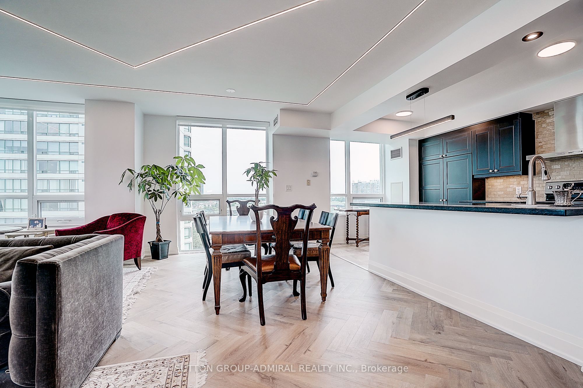 100 Promenade Circle 806 Property Photo 10