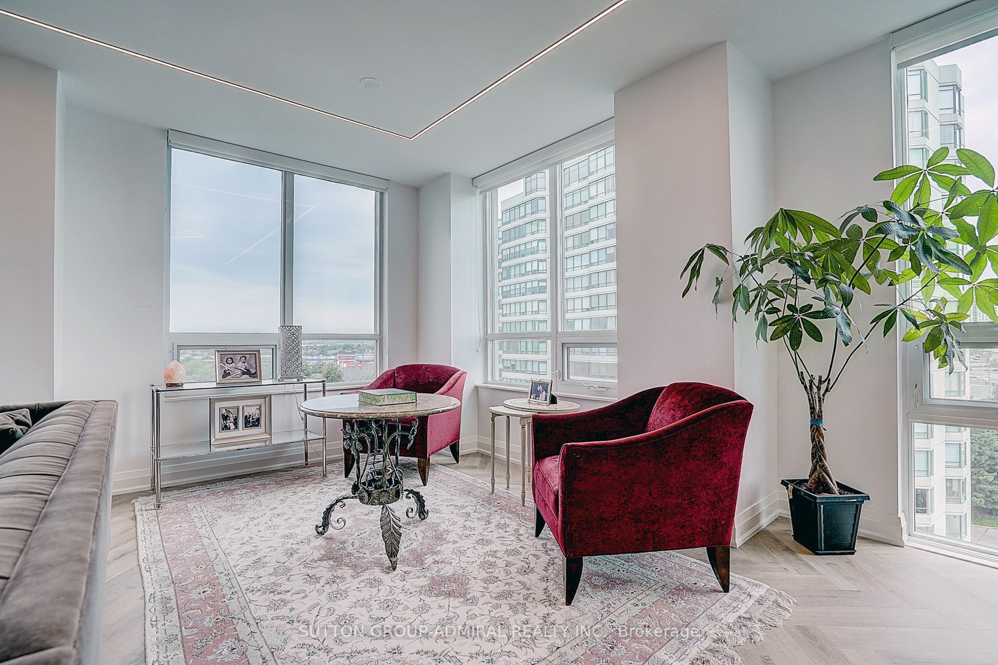100 Promenade Circle 806 Property Photo 11