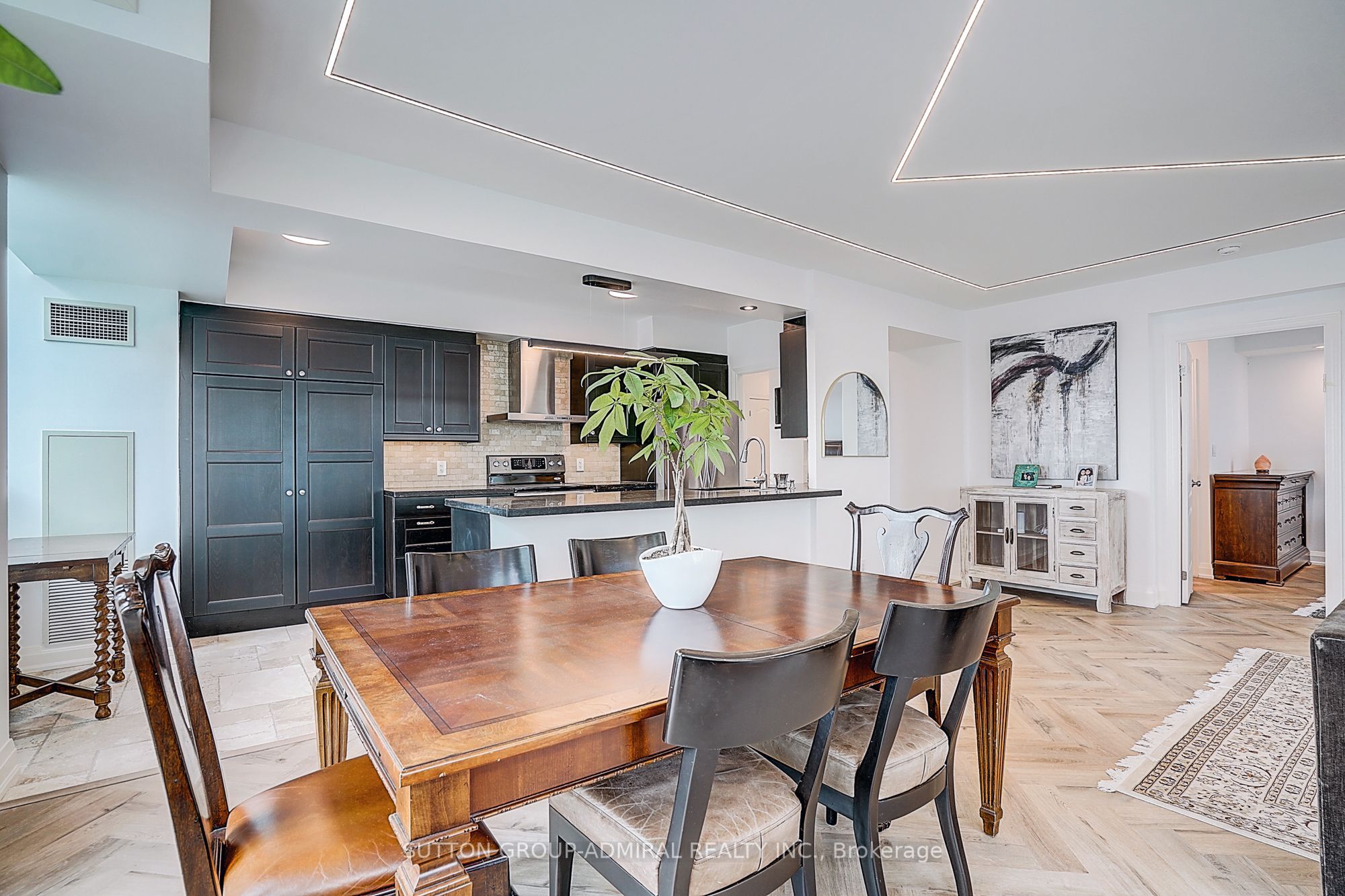 100 Promenade Circle 806 Property Photo 15