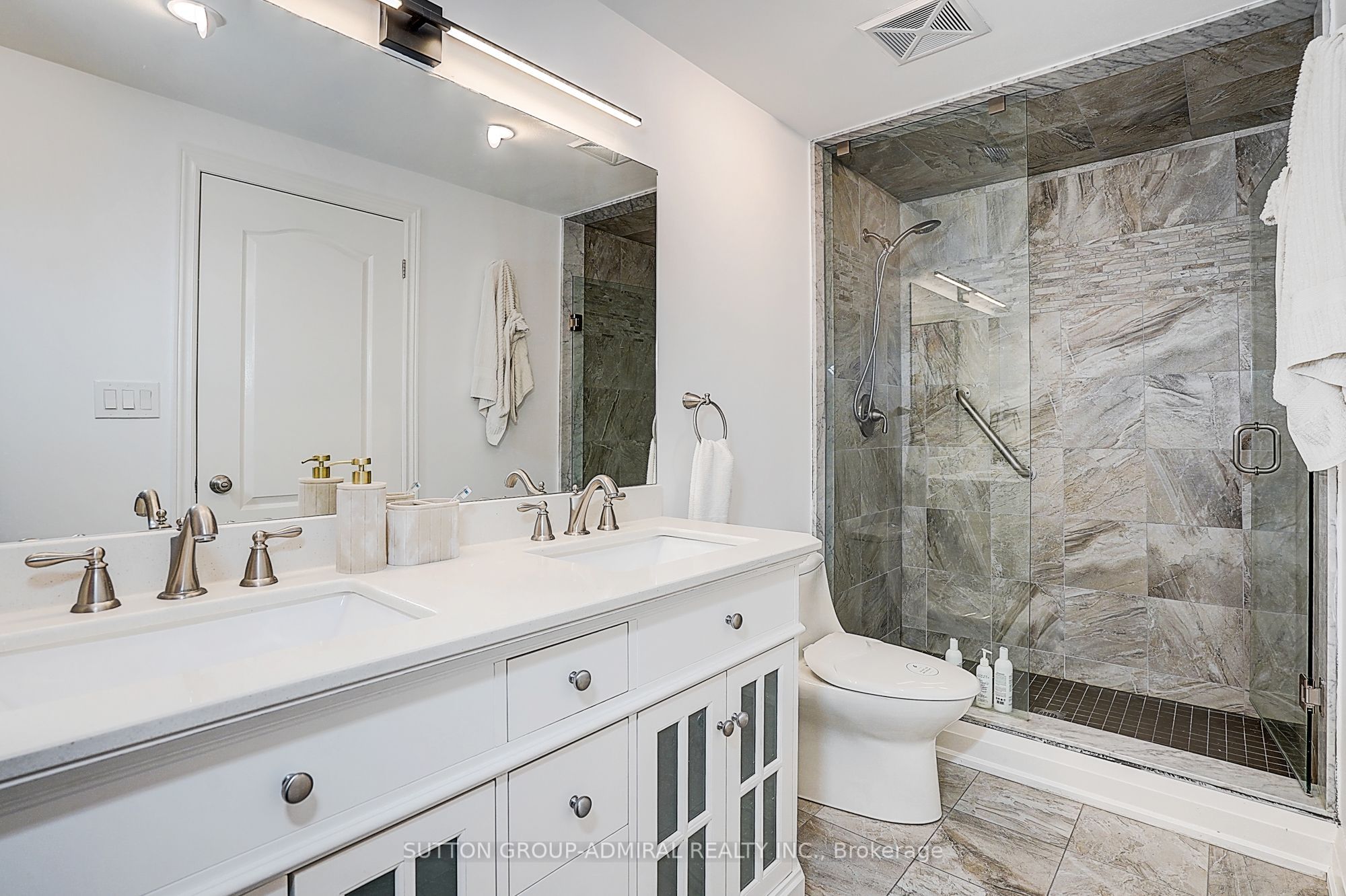 100 Promenade Circle 806 Property Photo 28